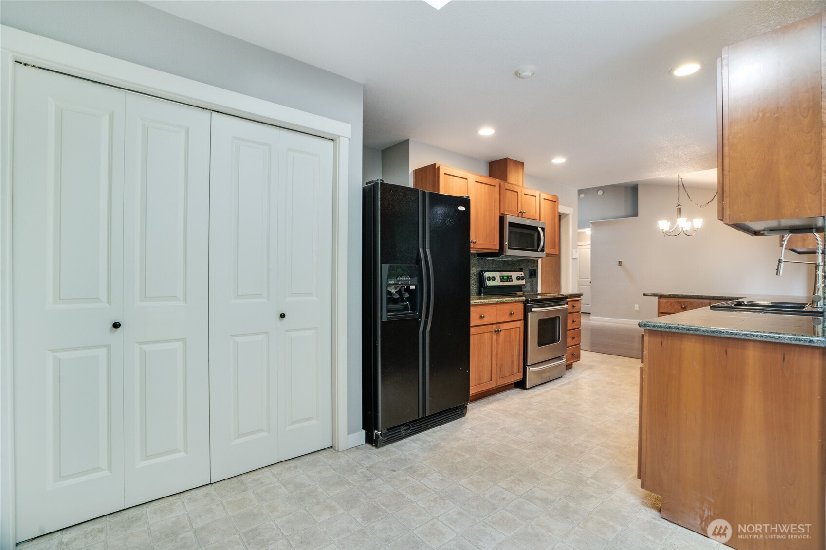 3507 Harborcrest Court Property Photo 15