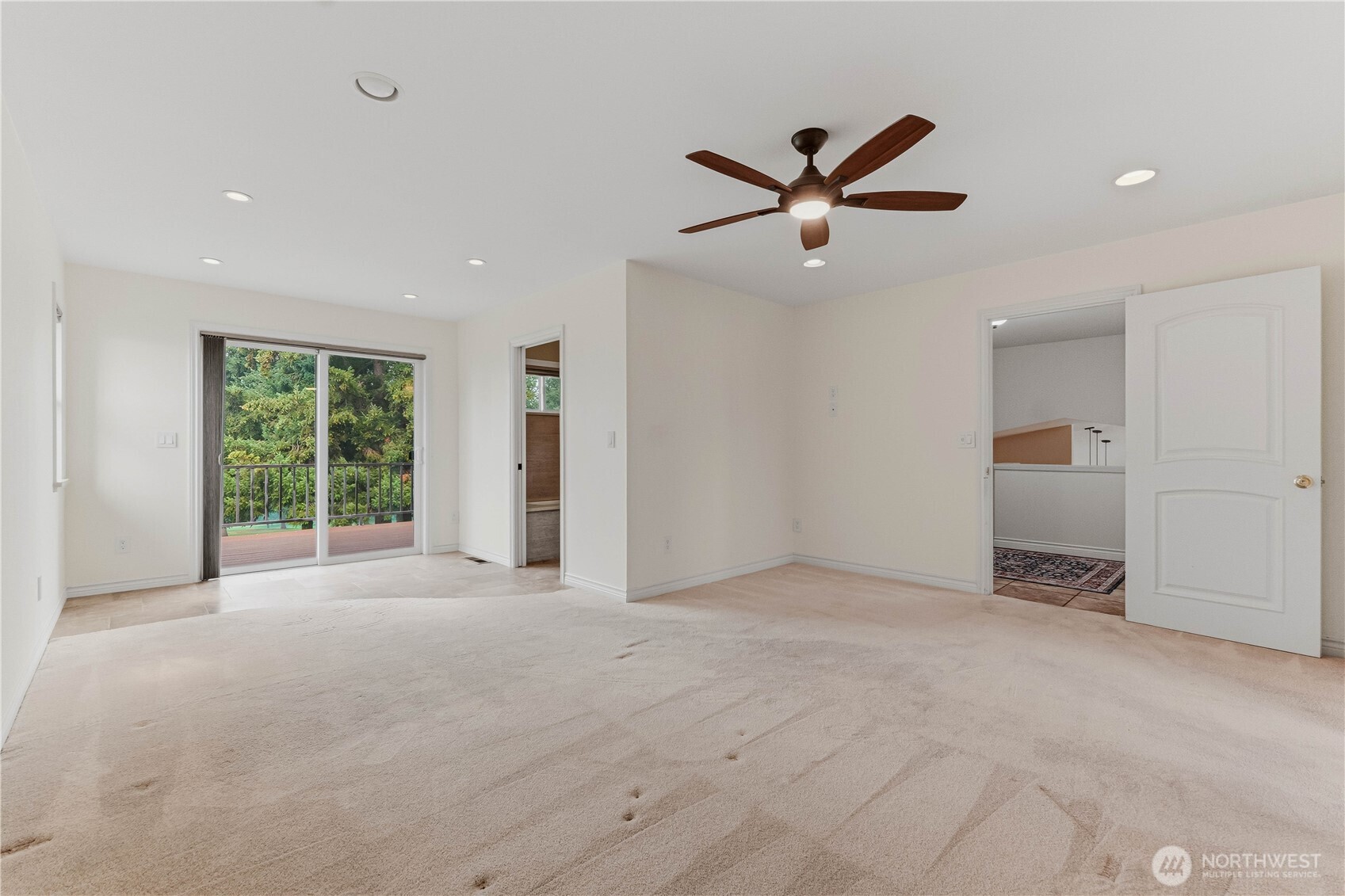 1690 Eastmont Avenue Property Photo 22