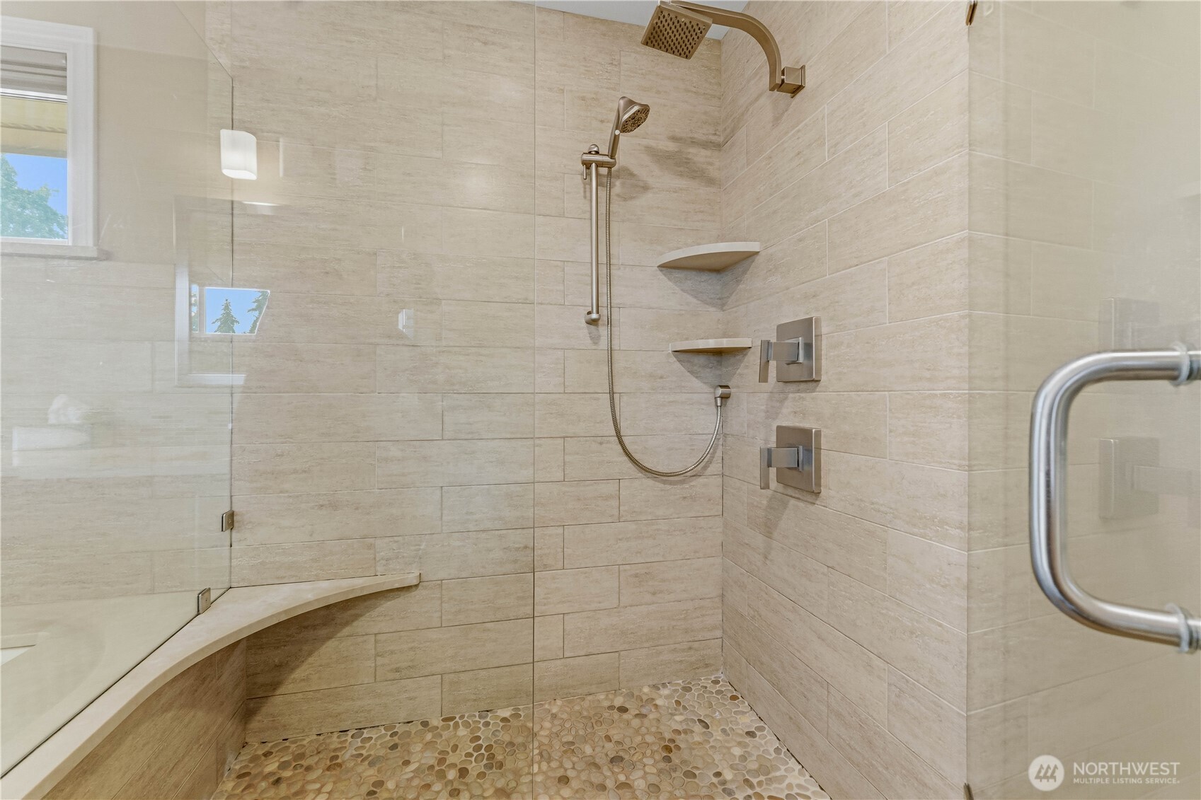 1690 Eastmont Avenue Property Photo 27