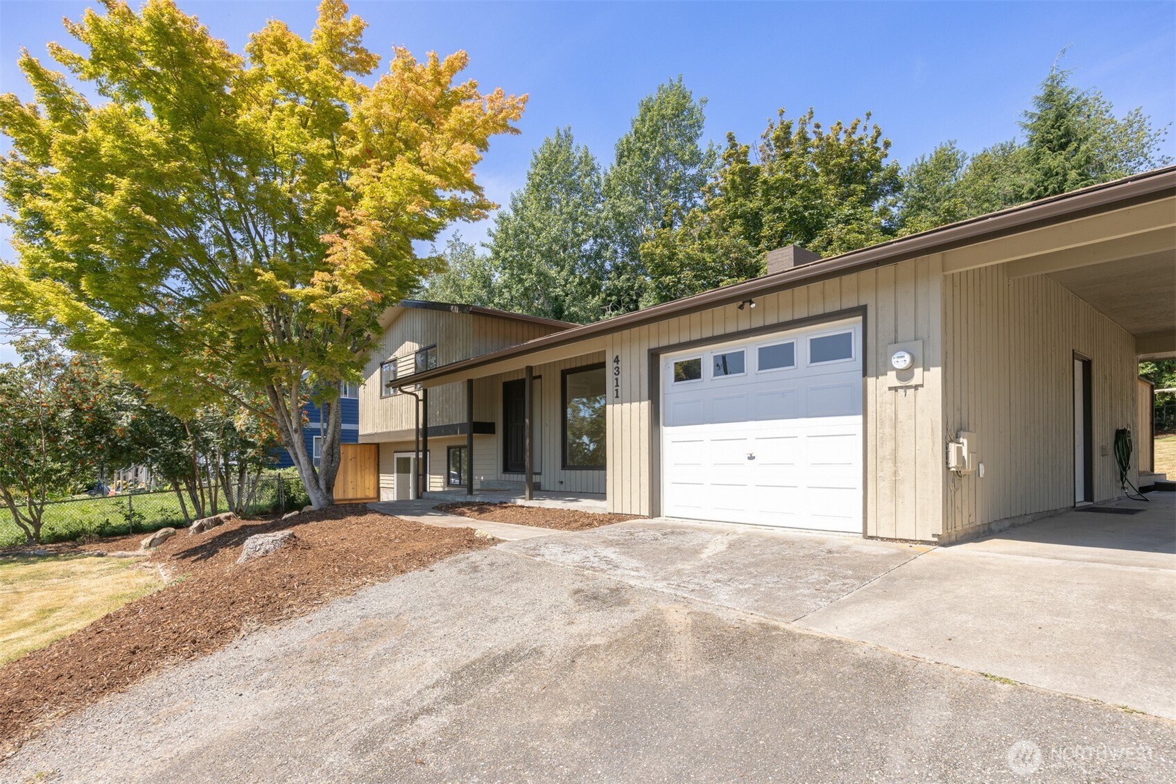4311 King Avenue Property Photo 5
