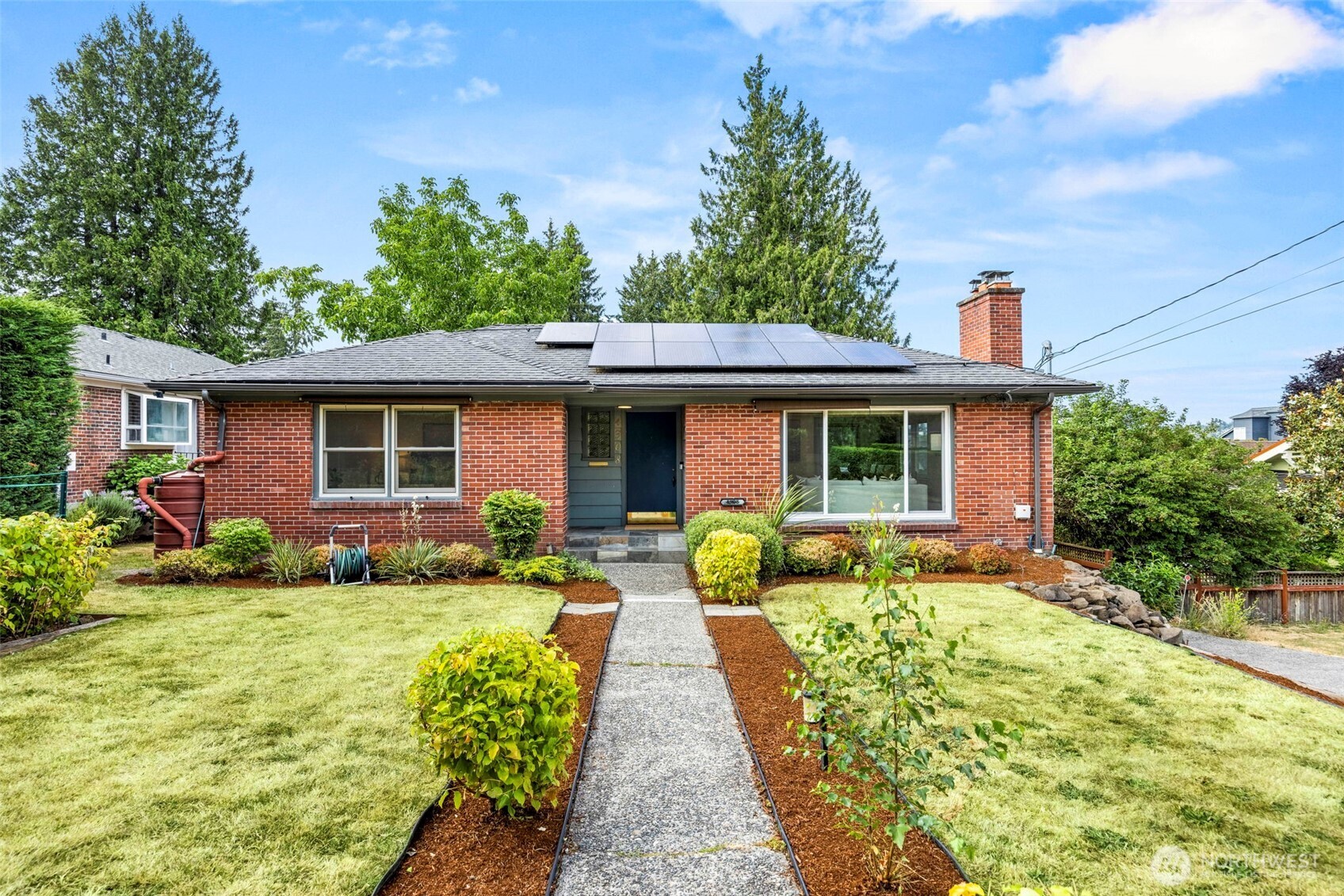 4908 S Snoqualmie Street Property Photo 2