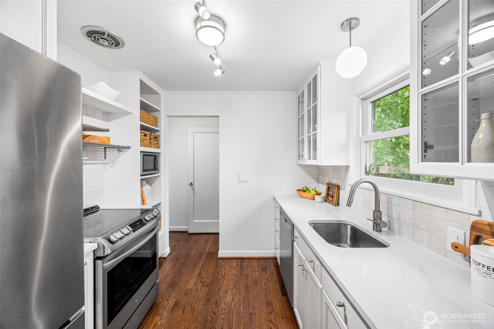 4908 S Snoqualmie Street Property Photo 12
