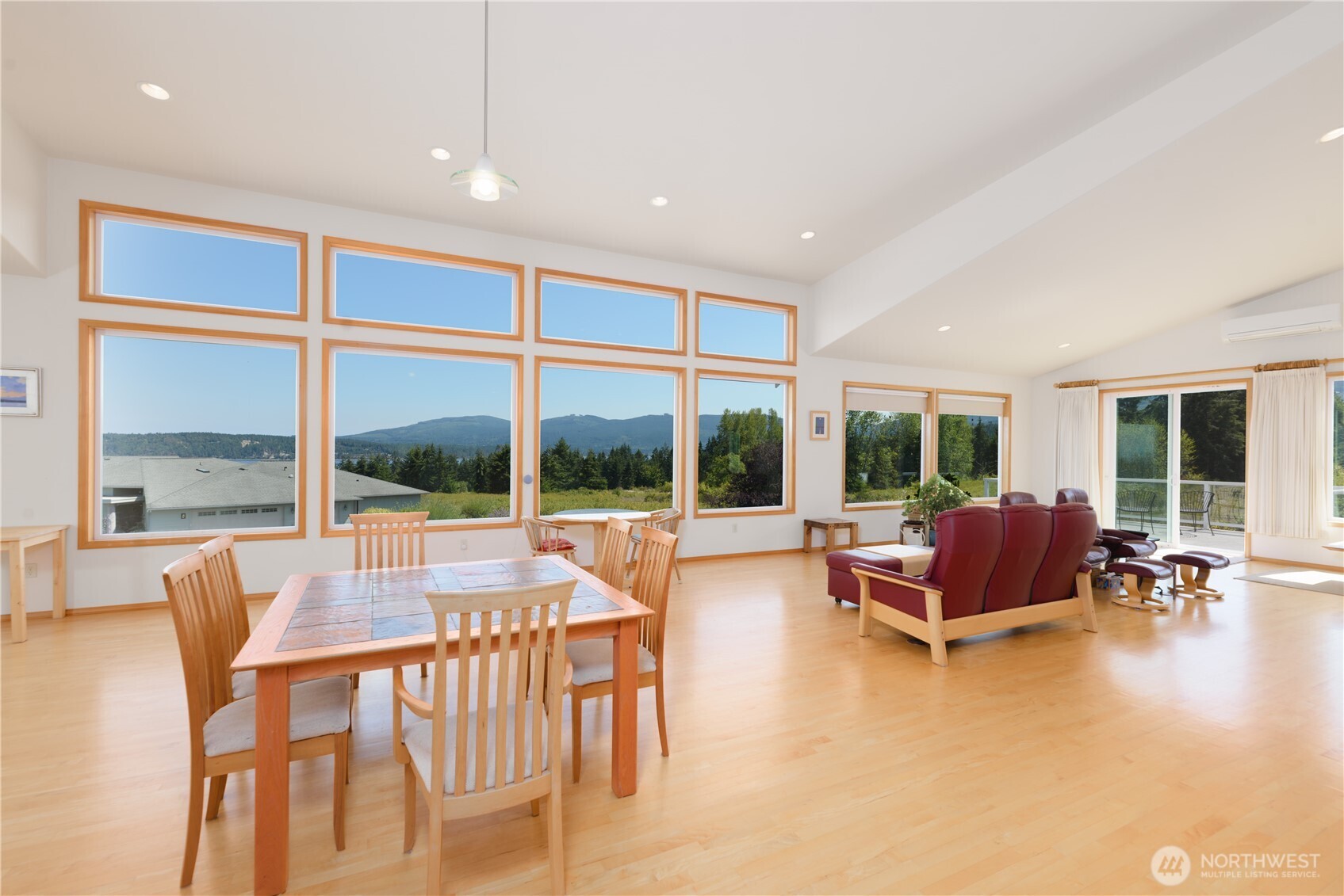 160 Mariners View Court Property Photo 7