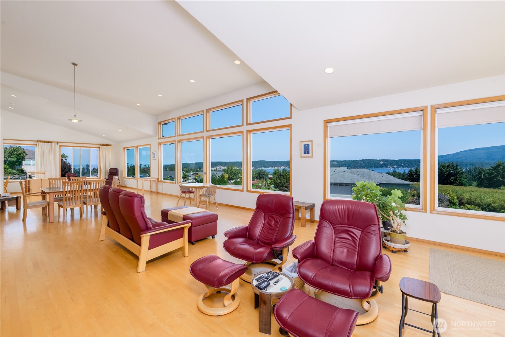 160 Mariners View Court Property Photo 11