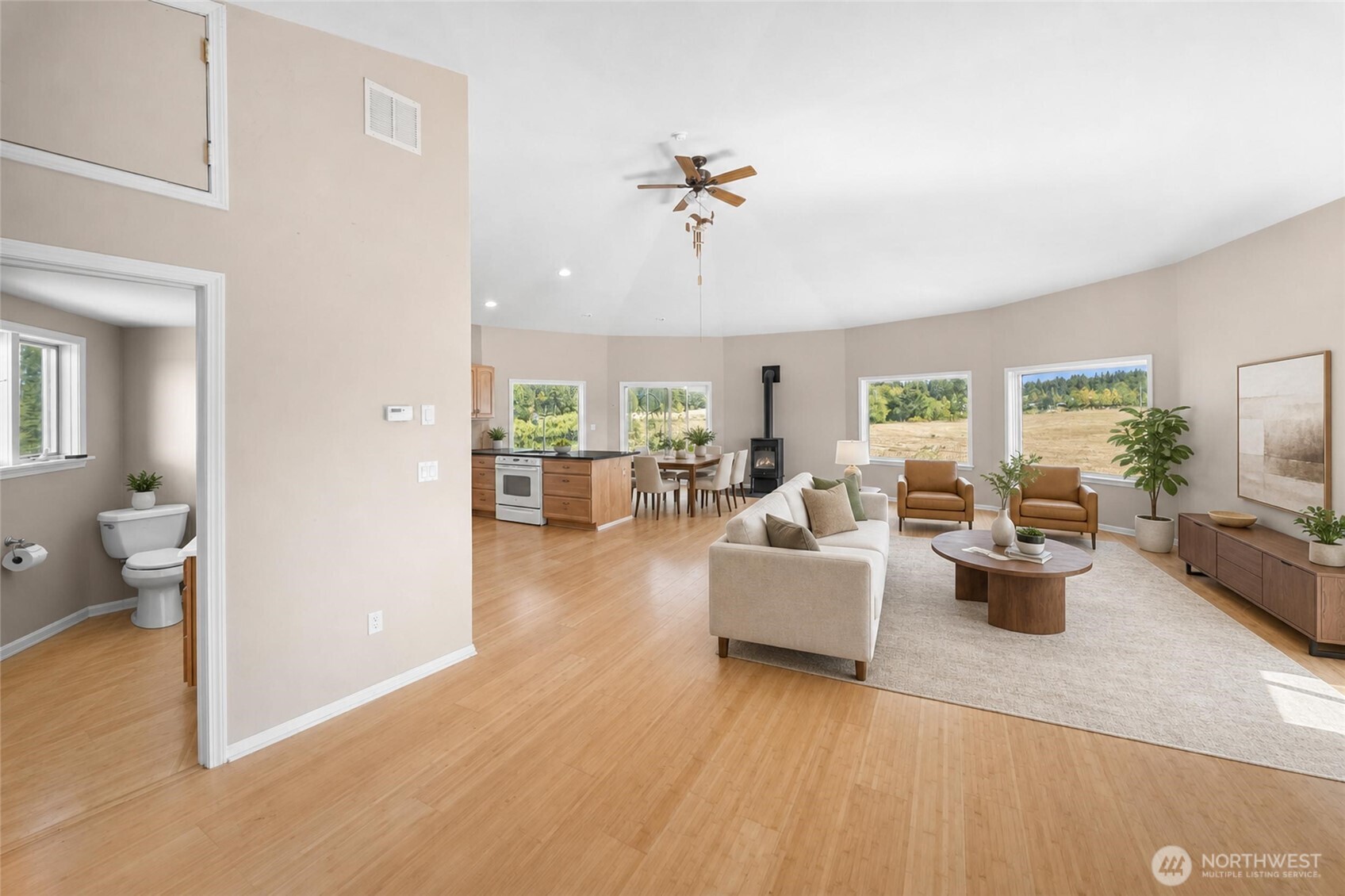 15810 143rd Avenue Property Photo 7
