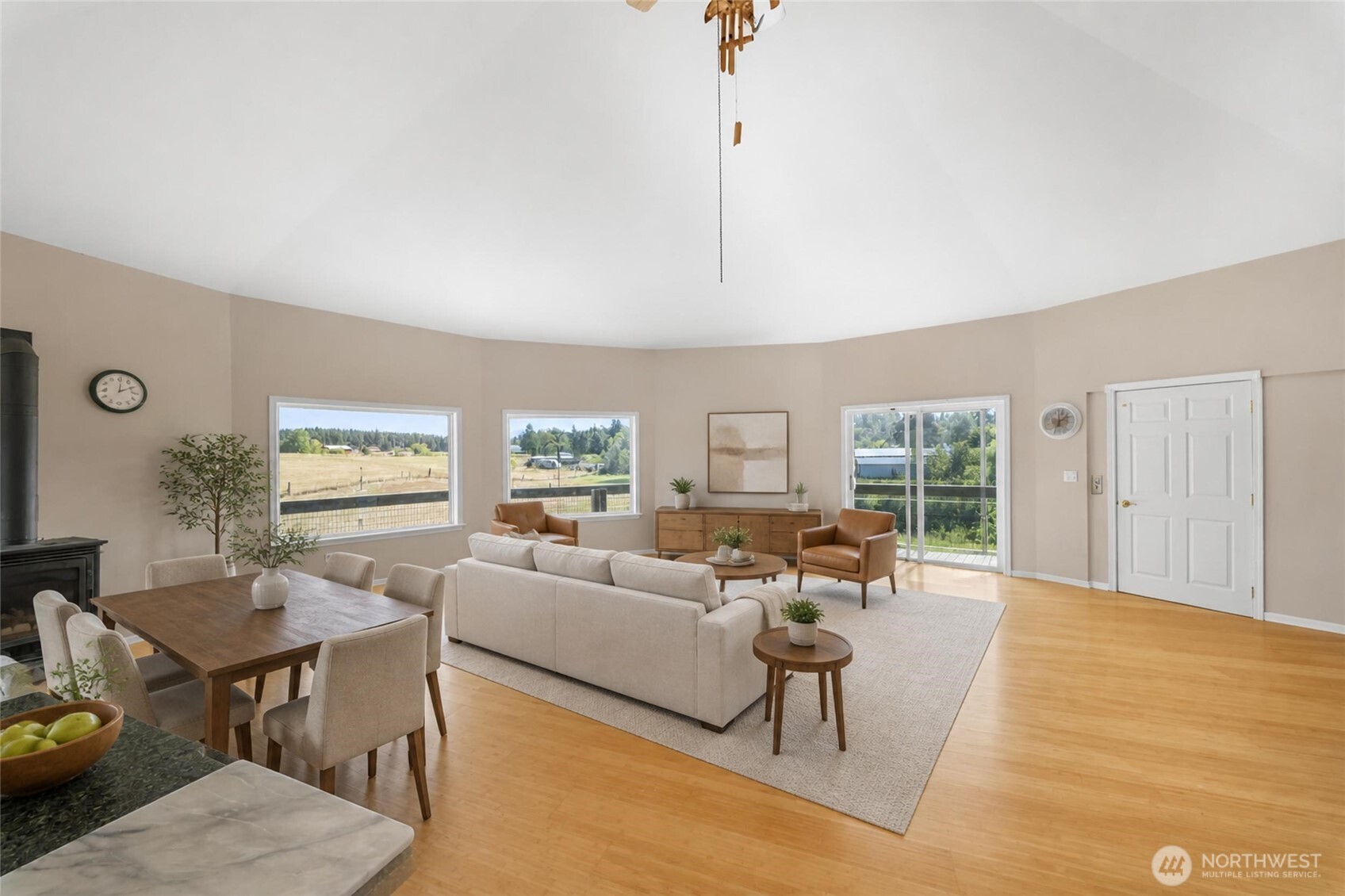 15810 143rd Avenue Property Photo 9