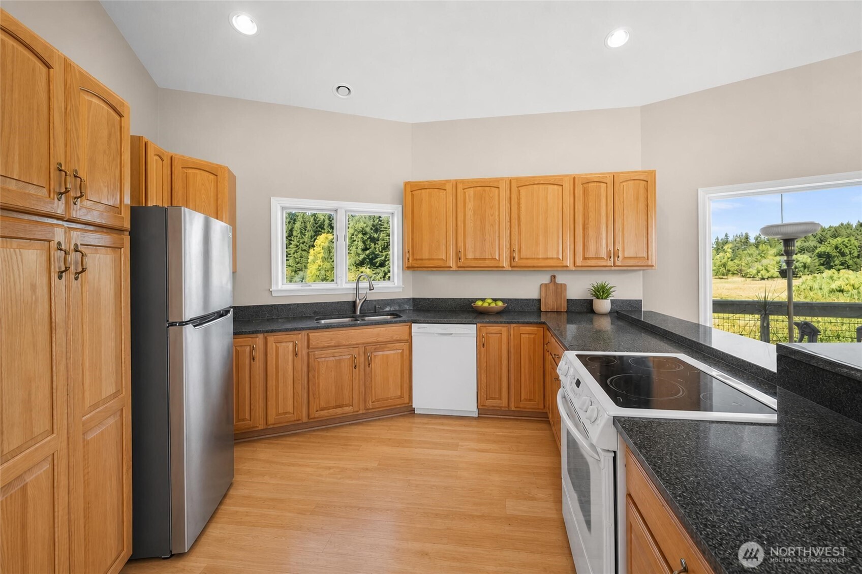 15810 143rd Avenue Property Photo 11