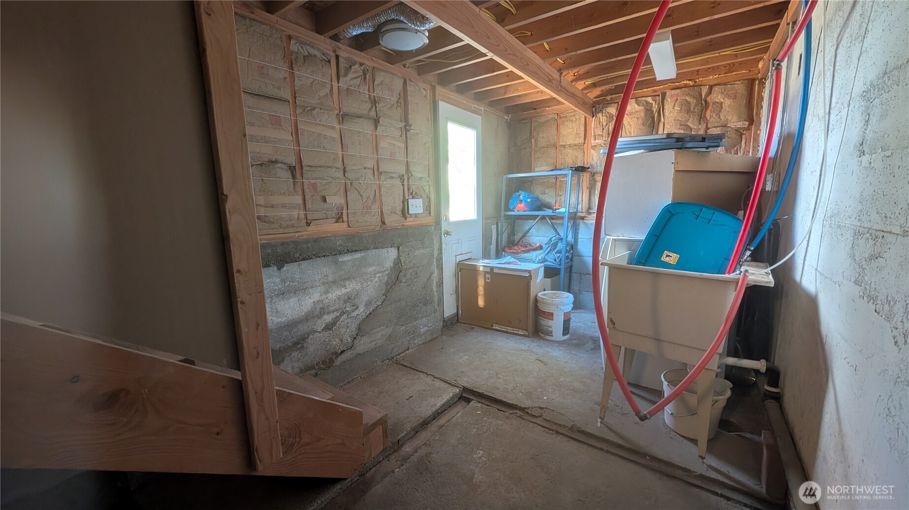 112 E Lind Street Property Photo 14