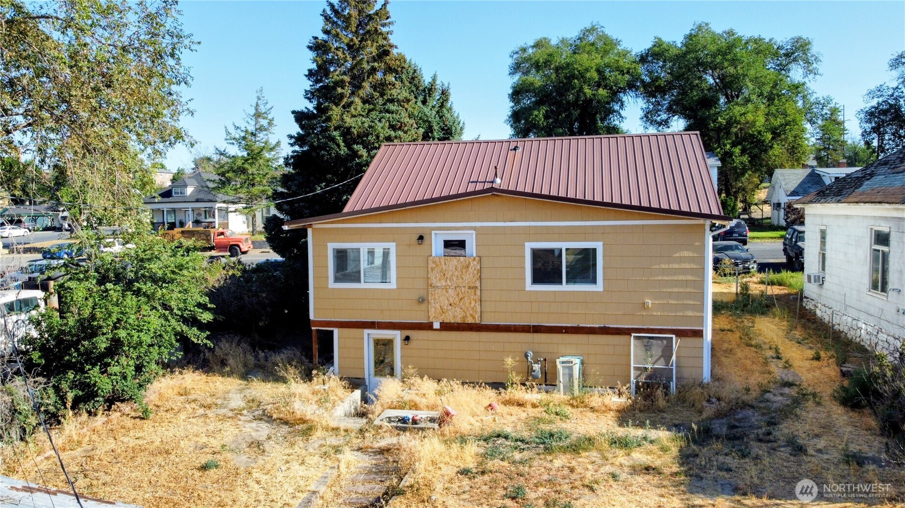 112 E Lind Street Property Photo 19