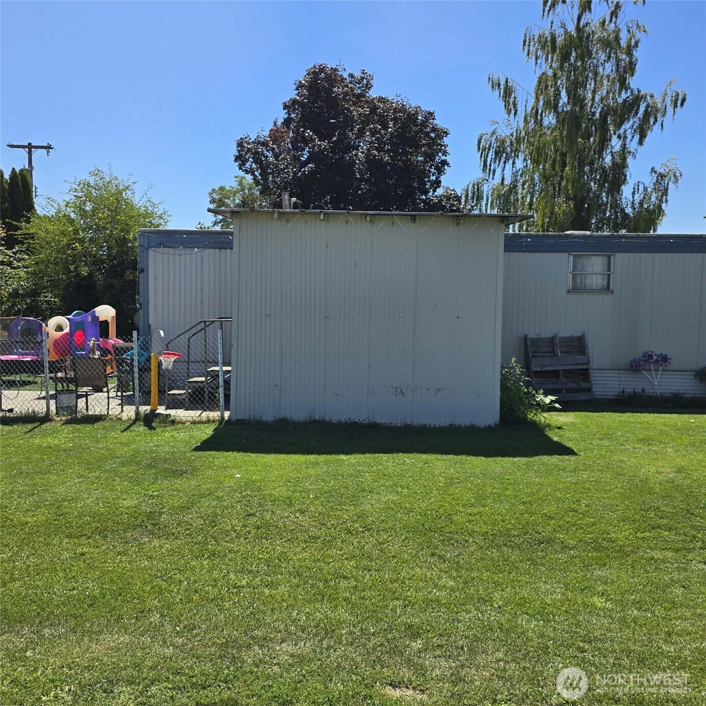 115 Walnut St Street Property Photo 9