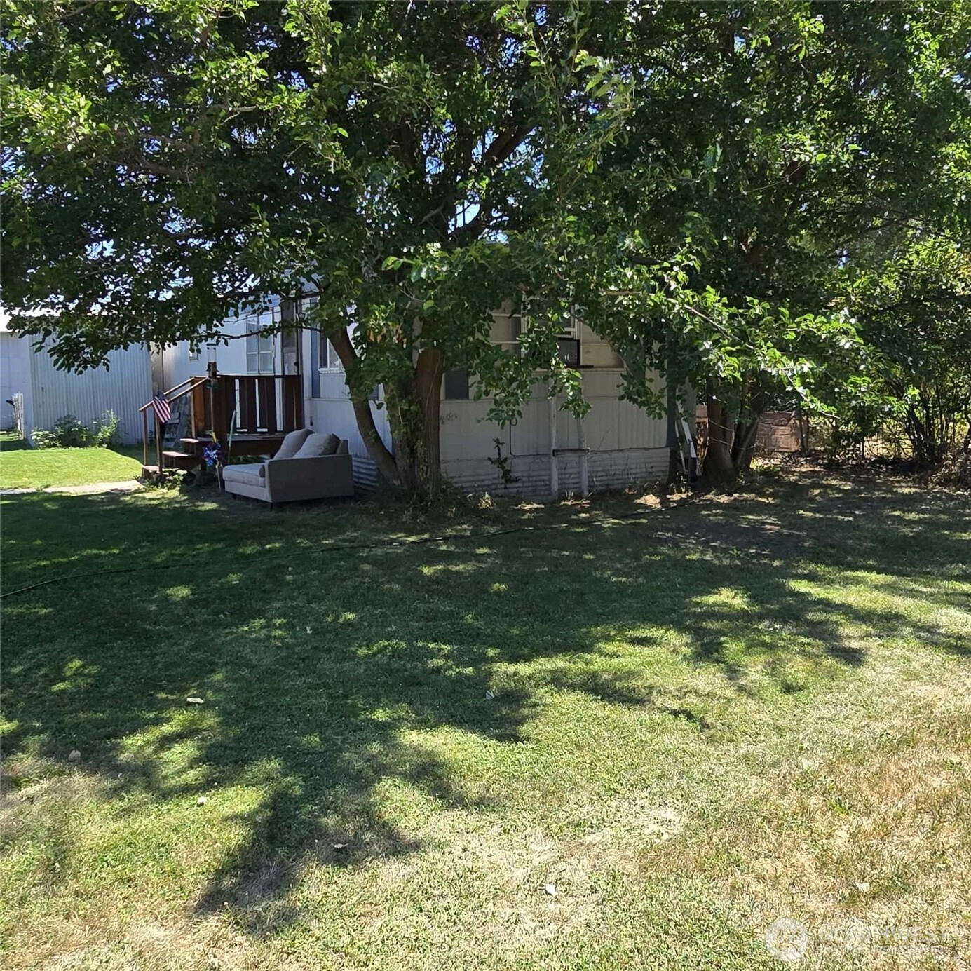 115 Walnut St Street Property Photo 12