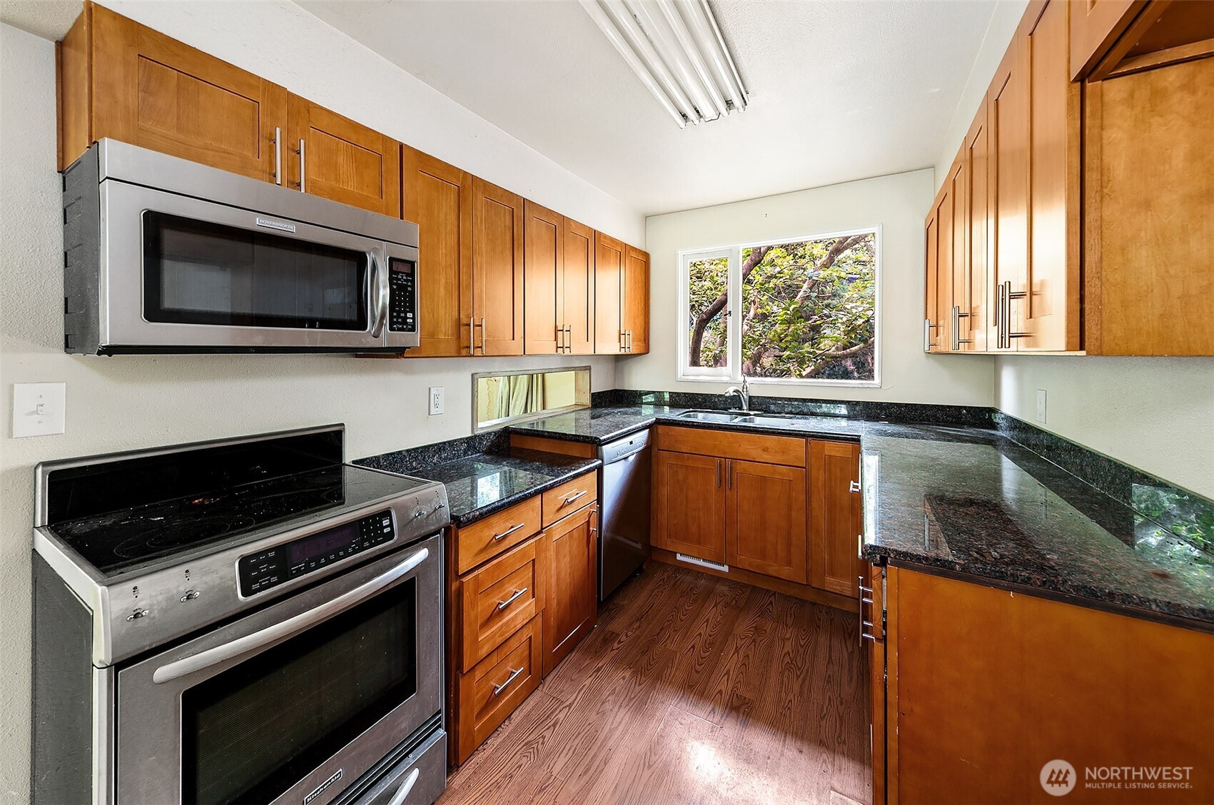 14048 41st Avenue Property Photo 8