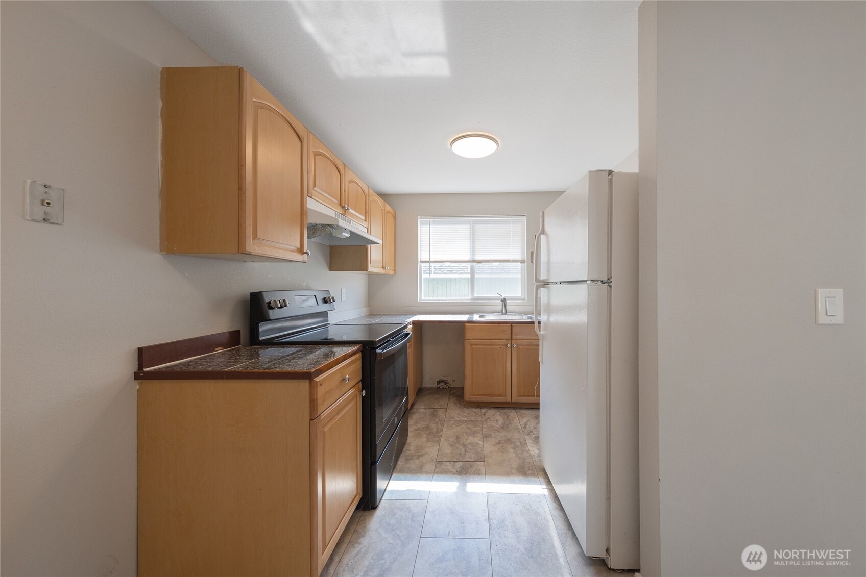 361 Earlington Avenue Property Photo 7