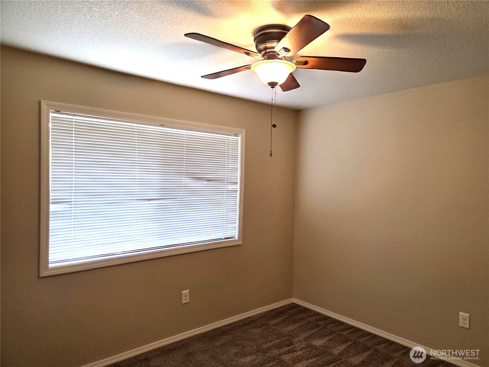 1113 Manzanita Way Property Photo 13