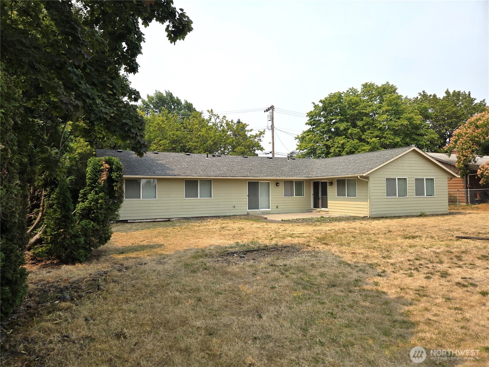 1113 Manzanita Way Property Photo 24