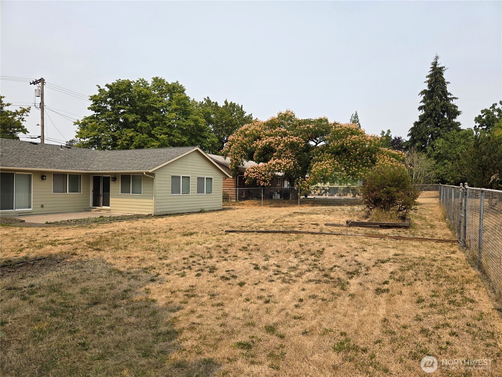 1113 Manzanita Way Property Photo 25