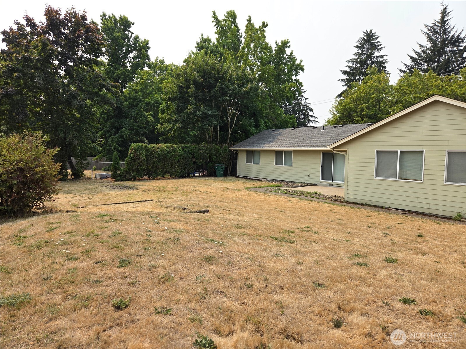 1113 Manzanita Way Property Photo 27