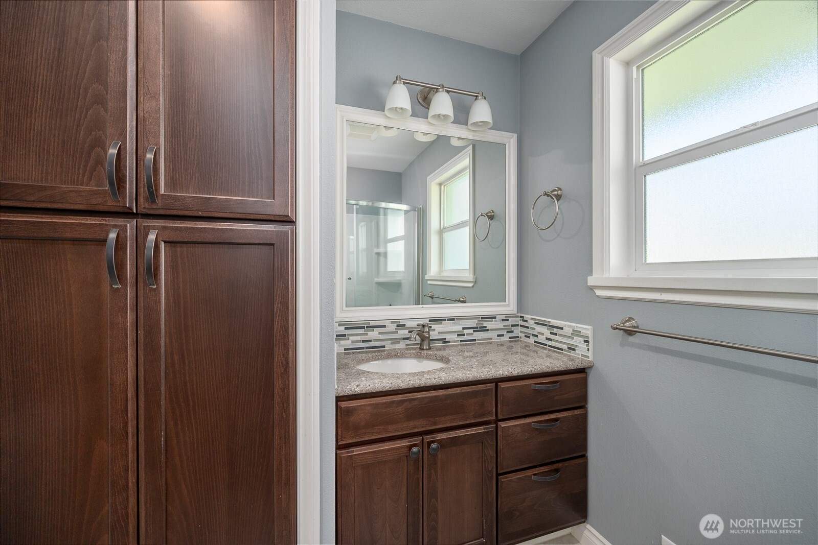225 Ne Widmer Drive Property Photo 19