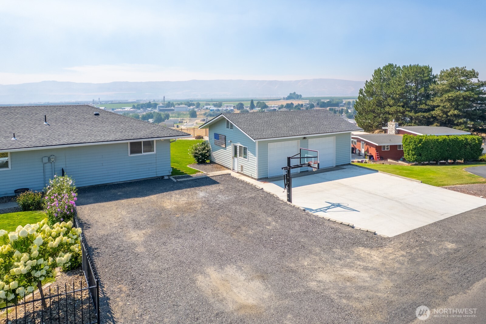 225 Ne Widmer Drive Property Photo 40