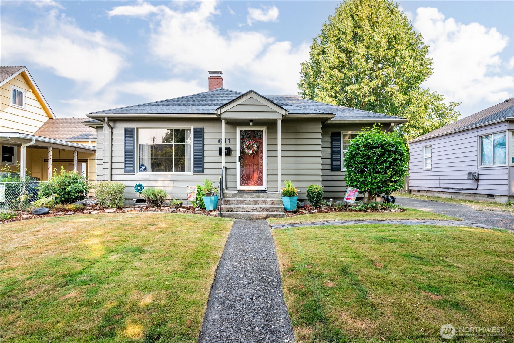 611 24th Avenue Property Photo 1