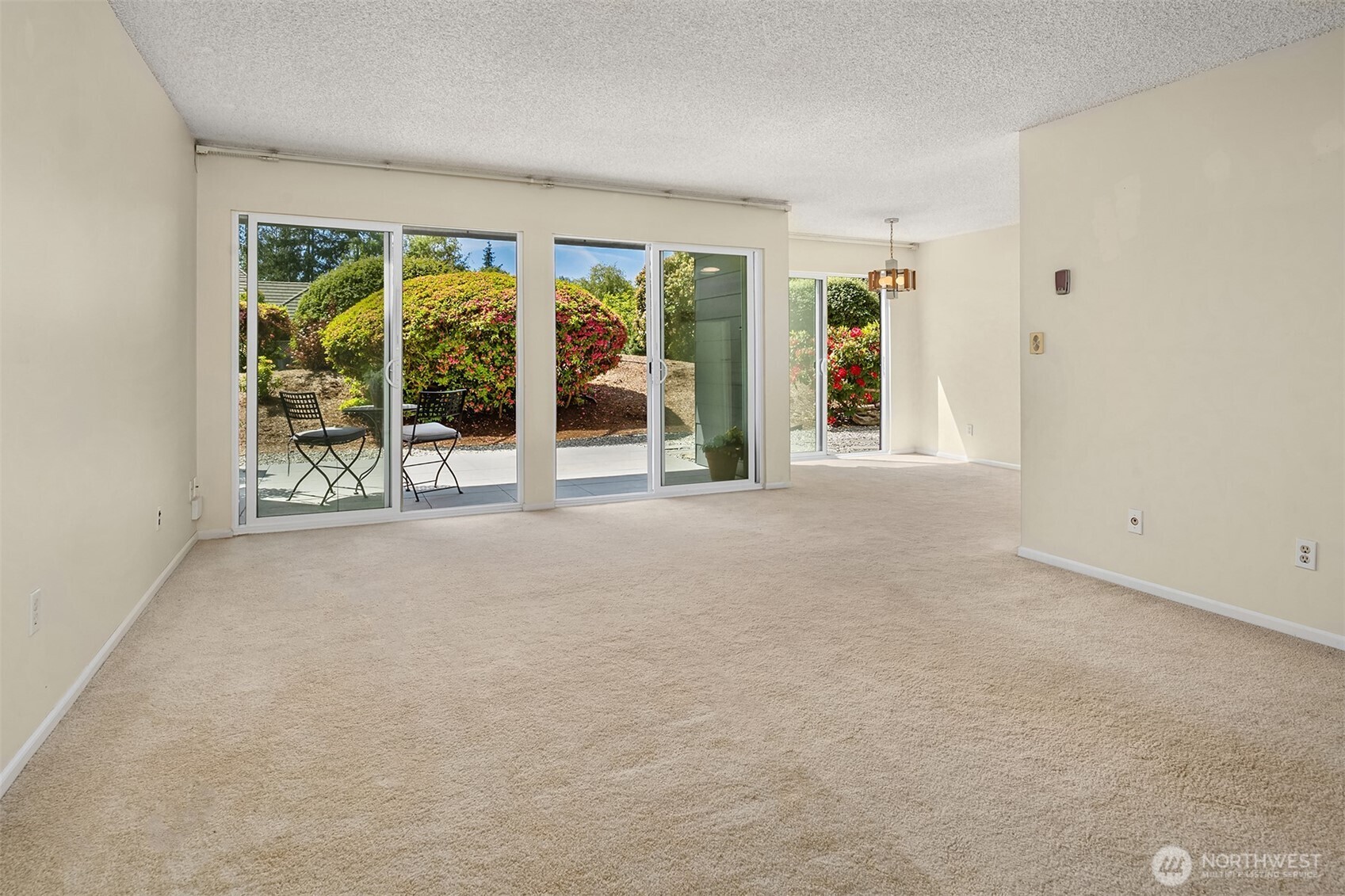 2501 Canterbury Lane 119 Property Photo 5