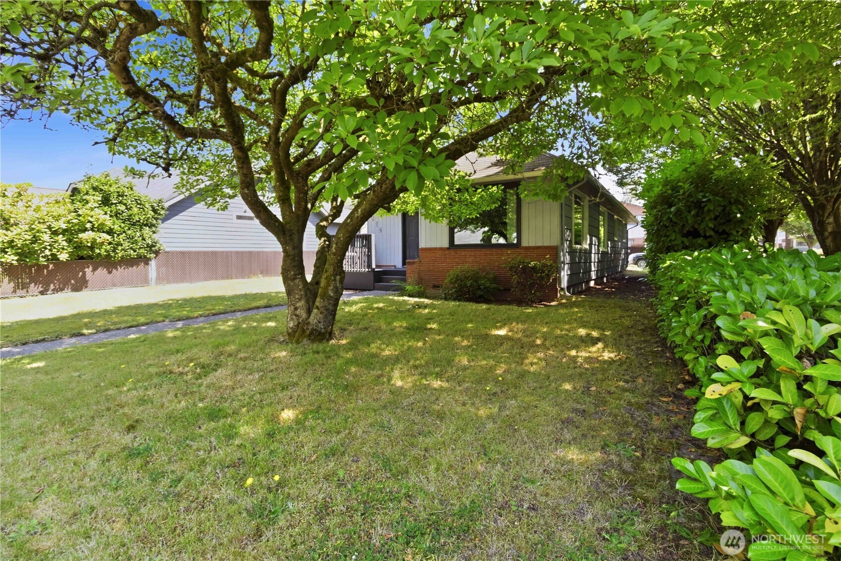 502 17th Avenue Property Photo 4
