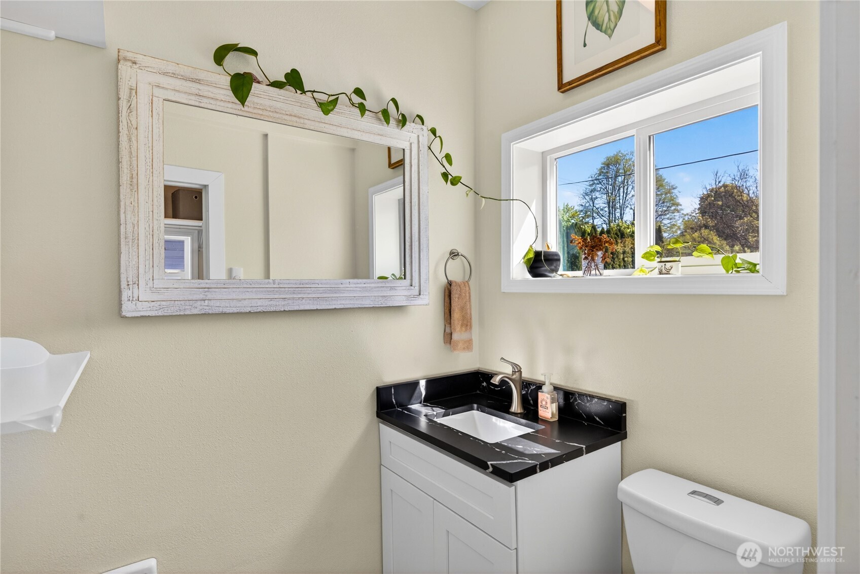 2115 Valley Highway Property Photo 17