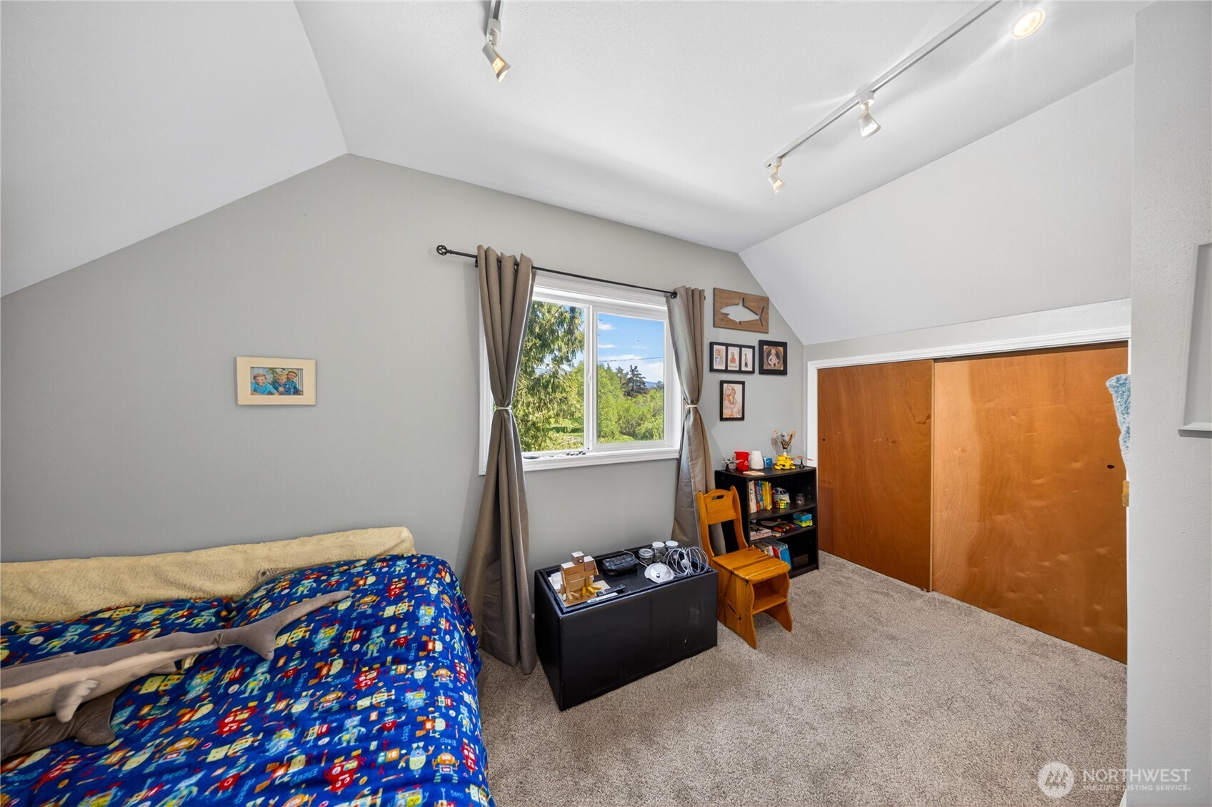 2115 Valley Highway Property Photo 23