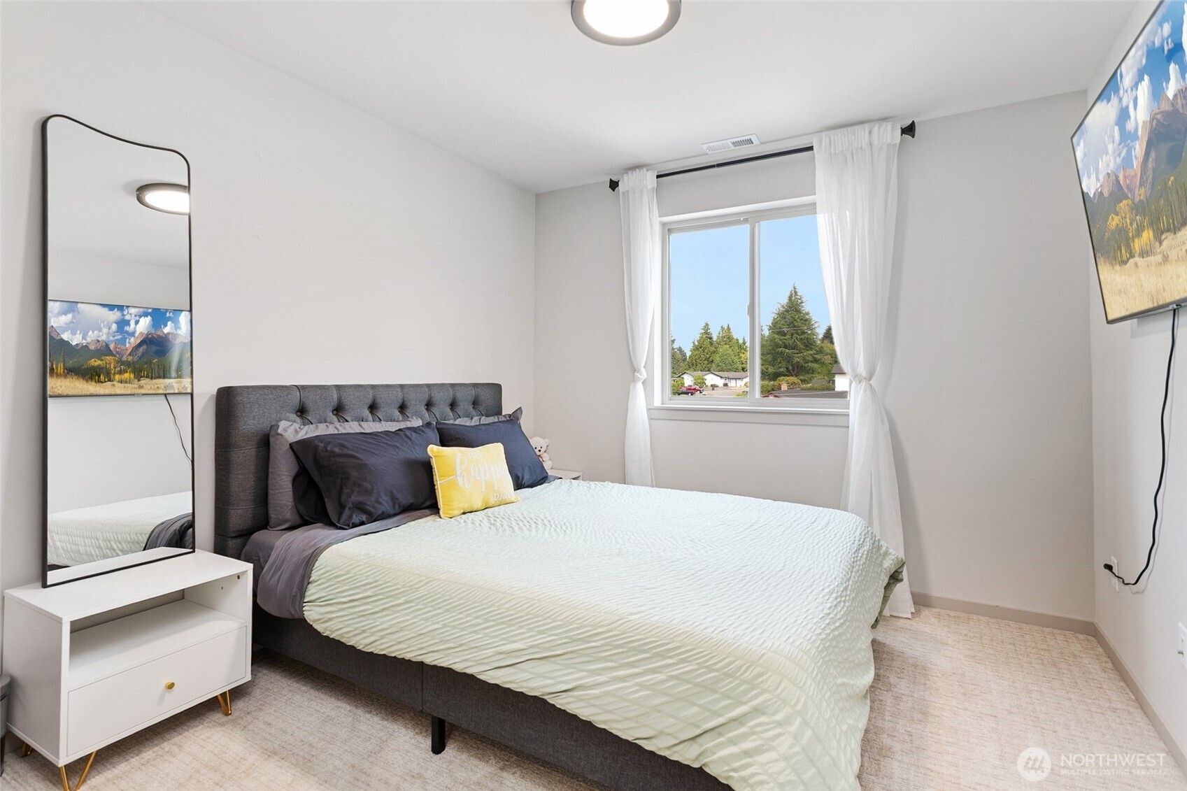 1035 51st Place Property Photo 15