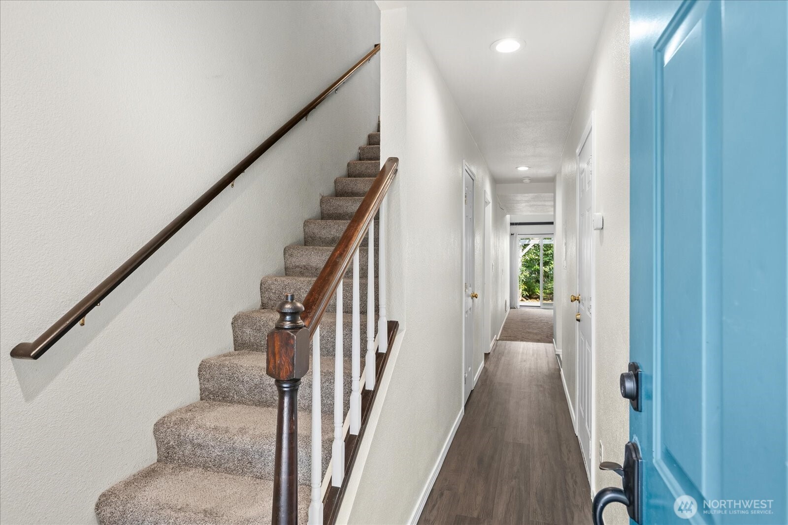 826 Pike Street C8 Property Photo 3