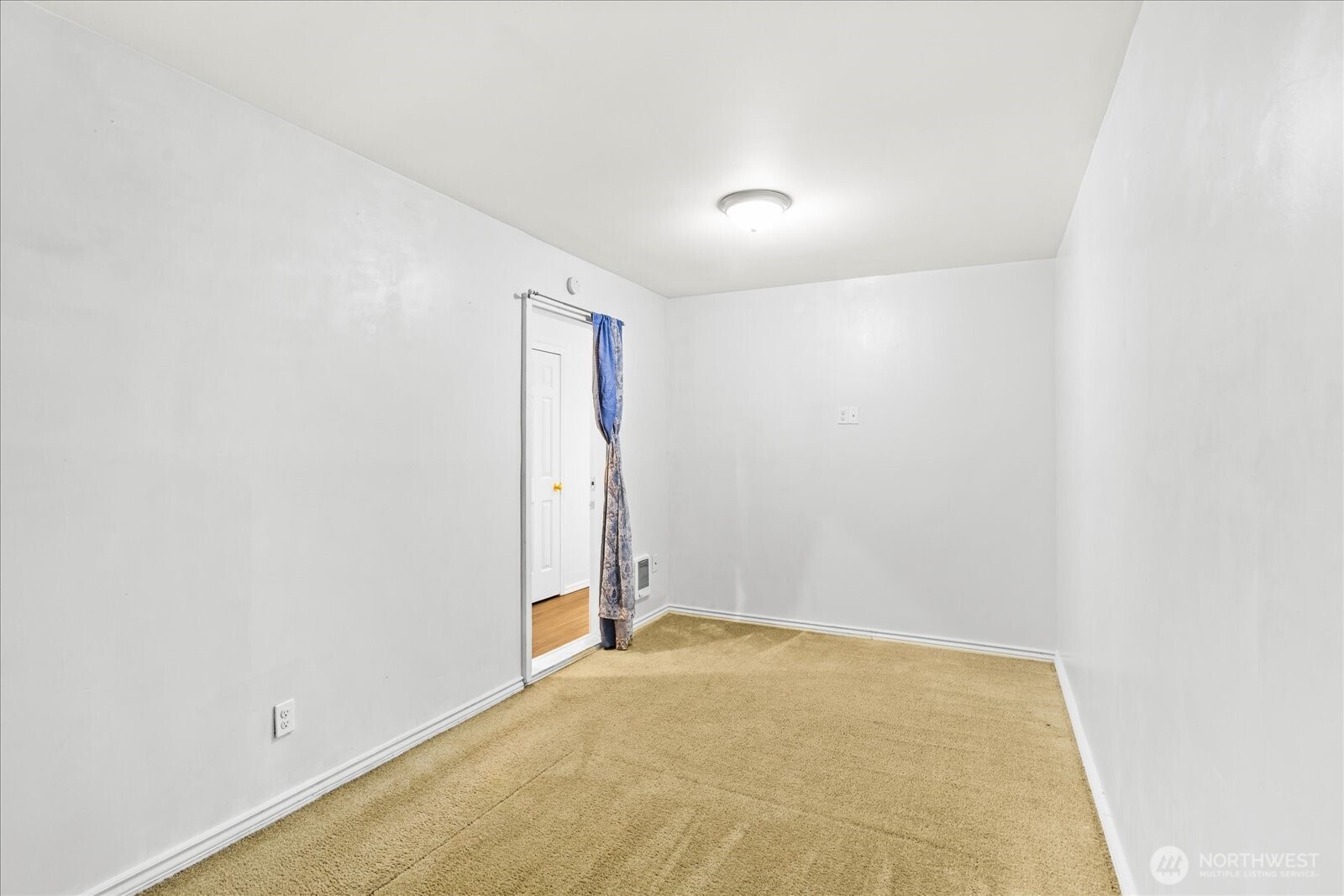 826 Pike Street C8 Property Photo 12