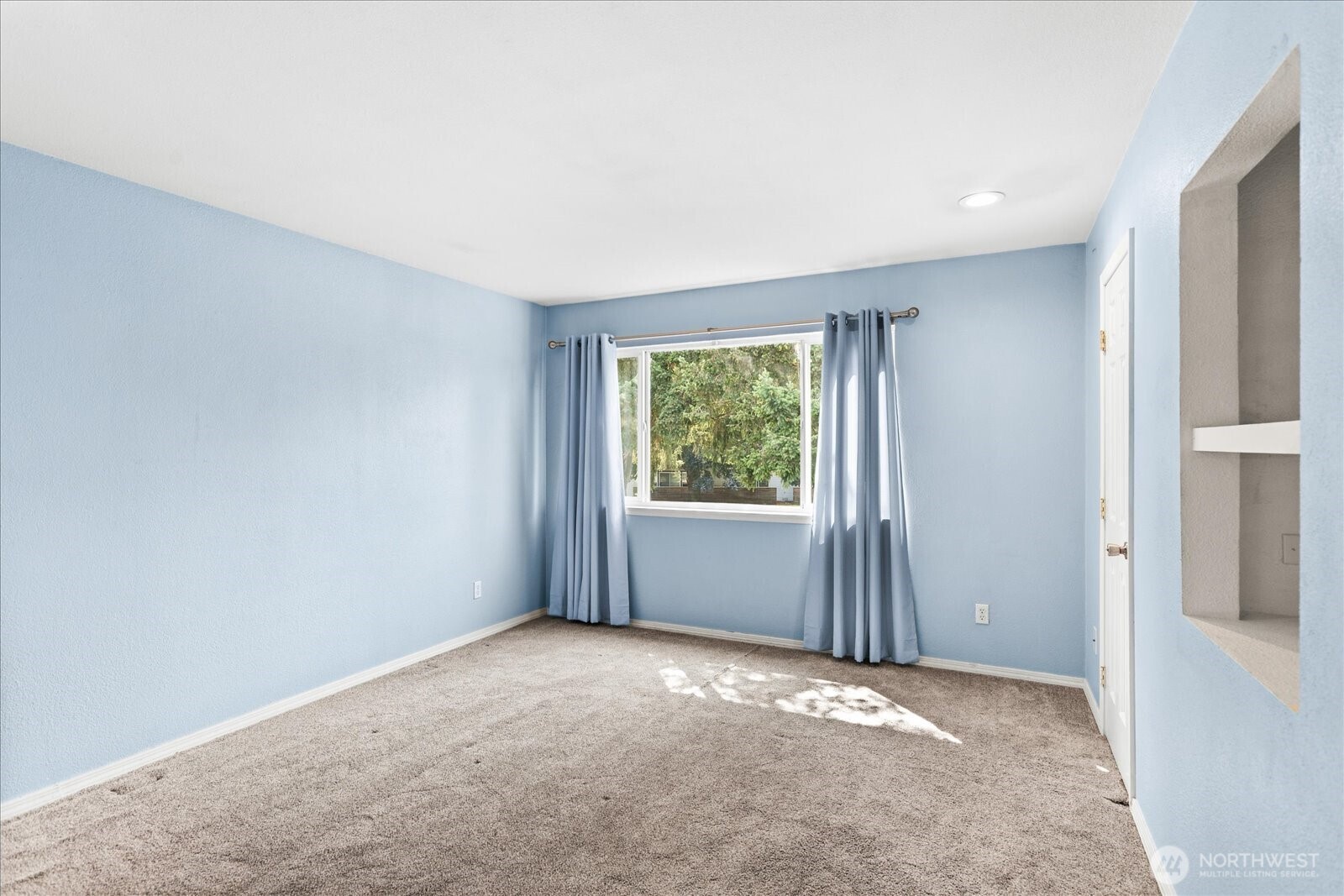 826 Pike Street C8 Property Photo 19
