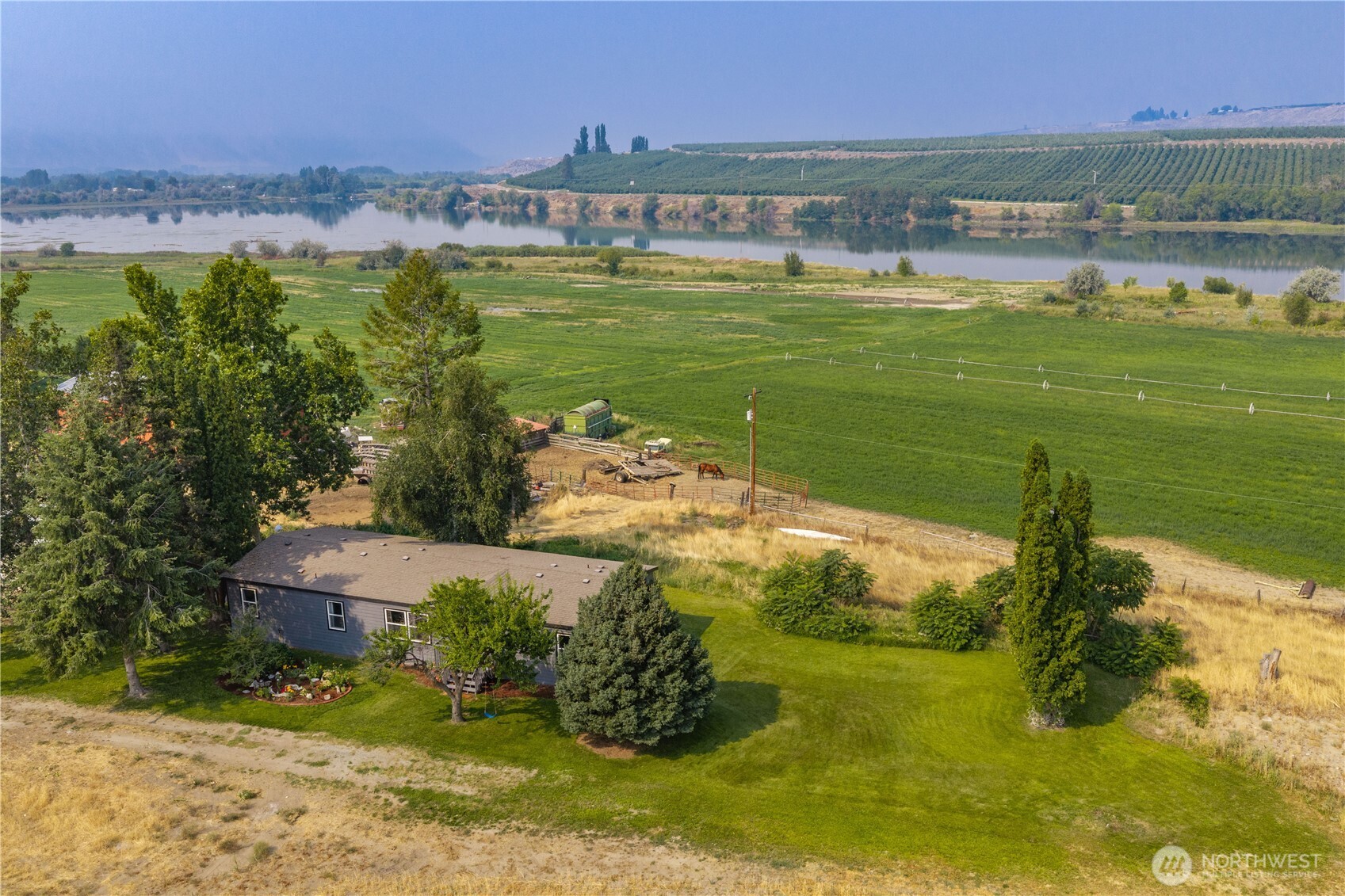 26575 Hwy 97 Property Photo 5