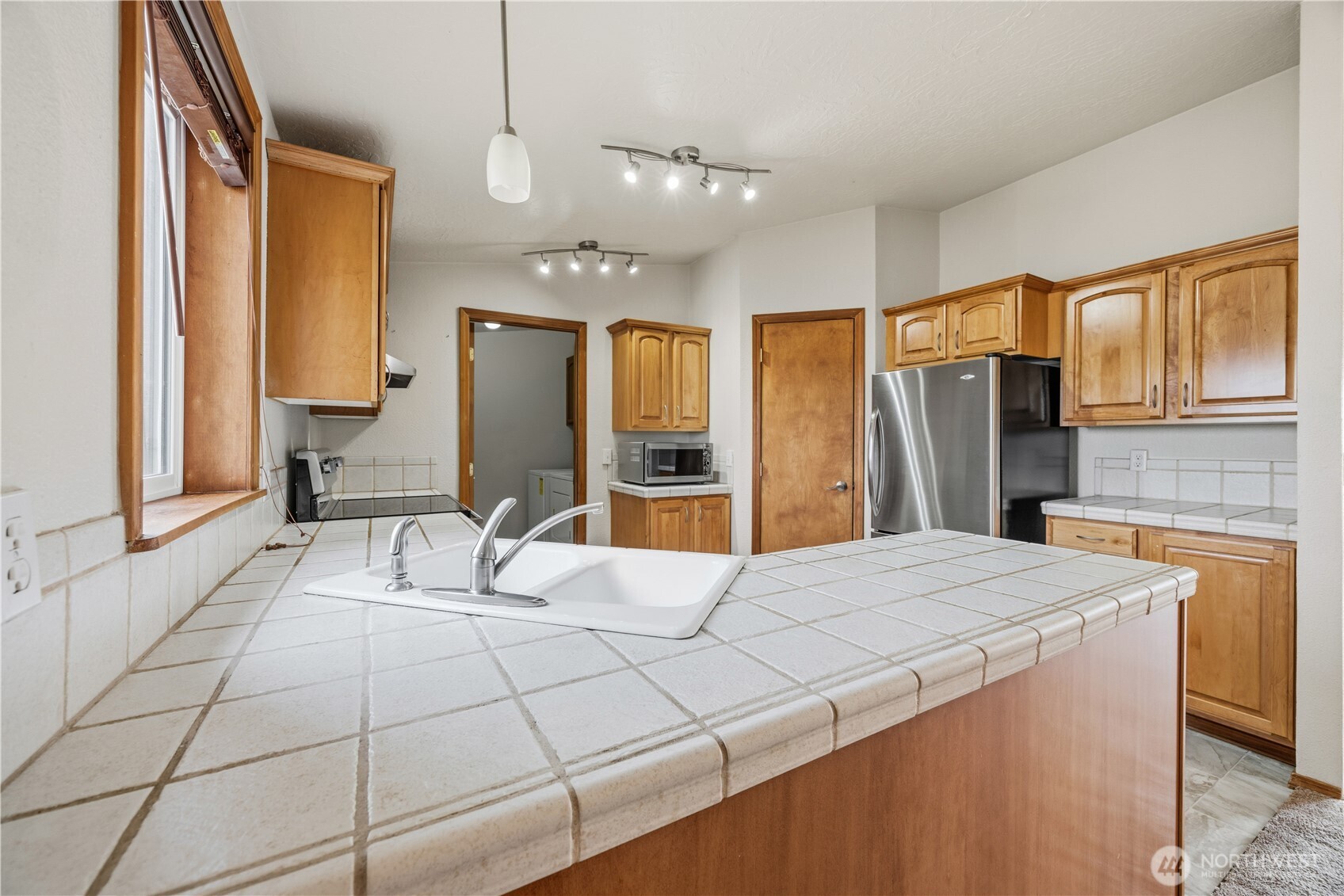 26575 Hwy 97 Property Photo 15