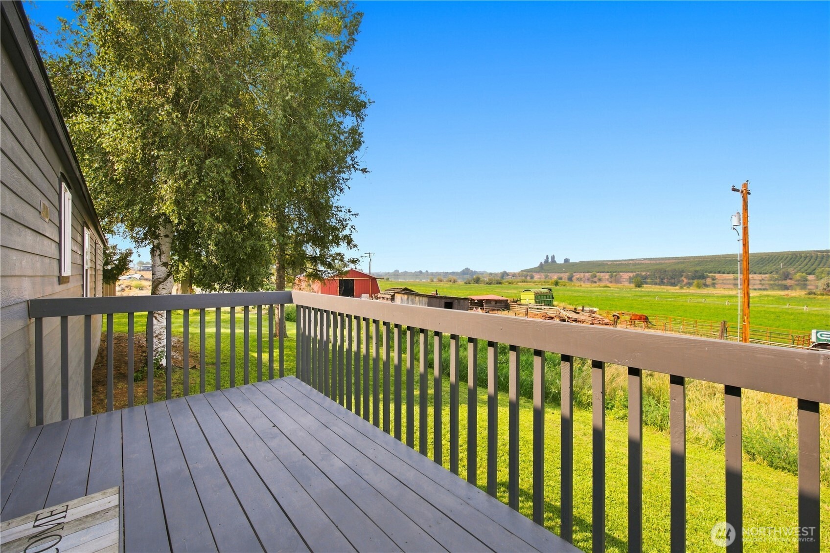 26575 Hwy 97 Property Photo 38