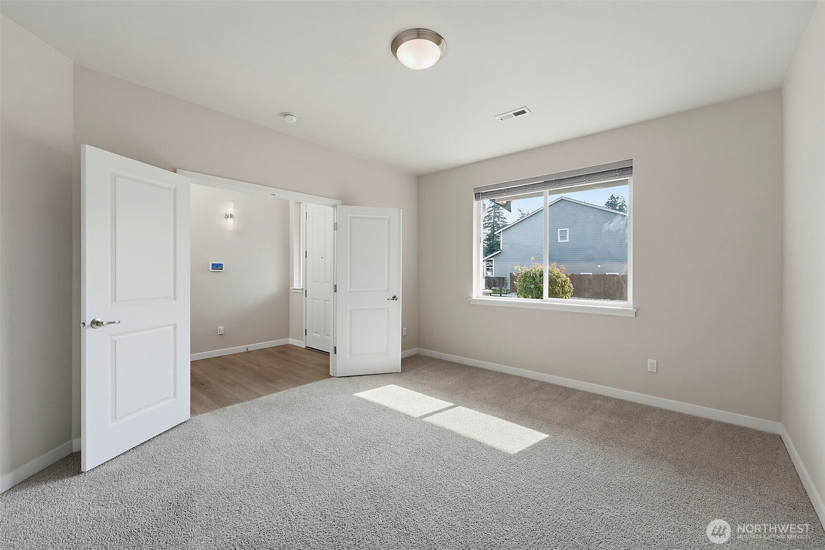 17318 21st Avenue Property Photo 4