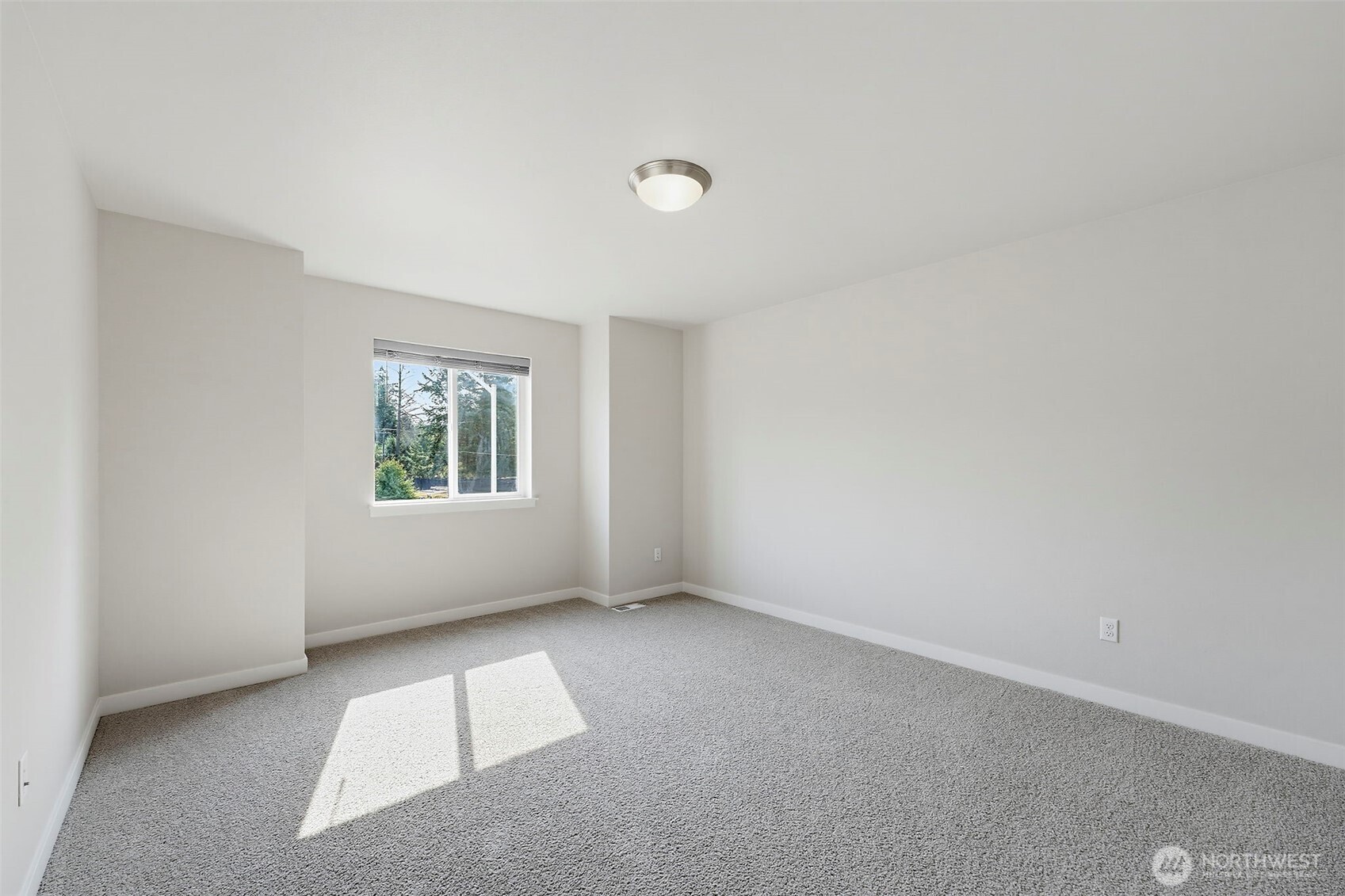 17318 21st Avenue Property Photo 24