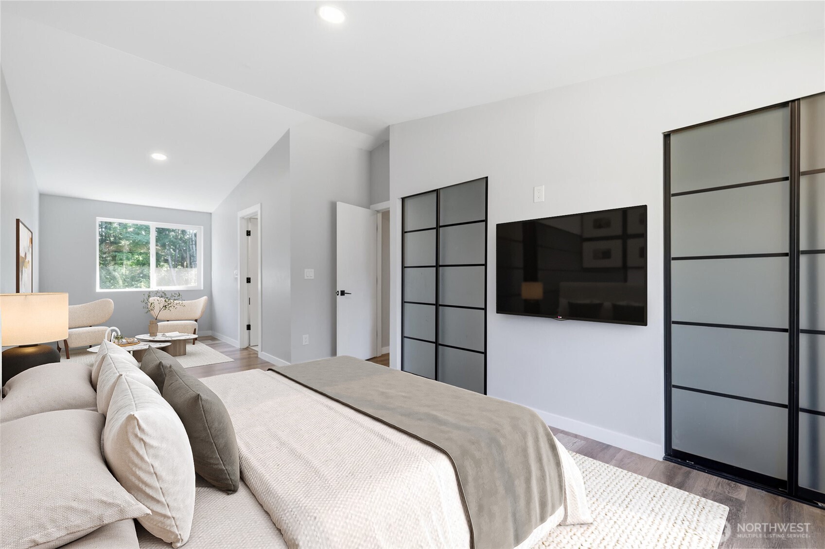 11920 215th Street Property Photo 15