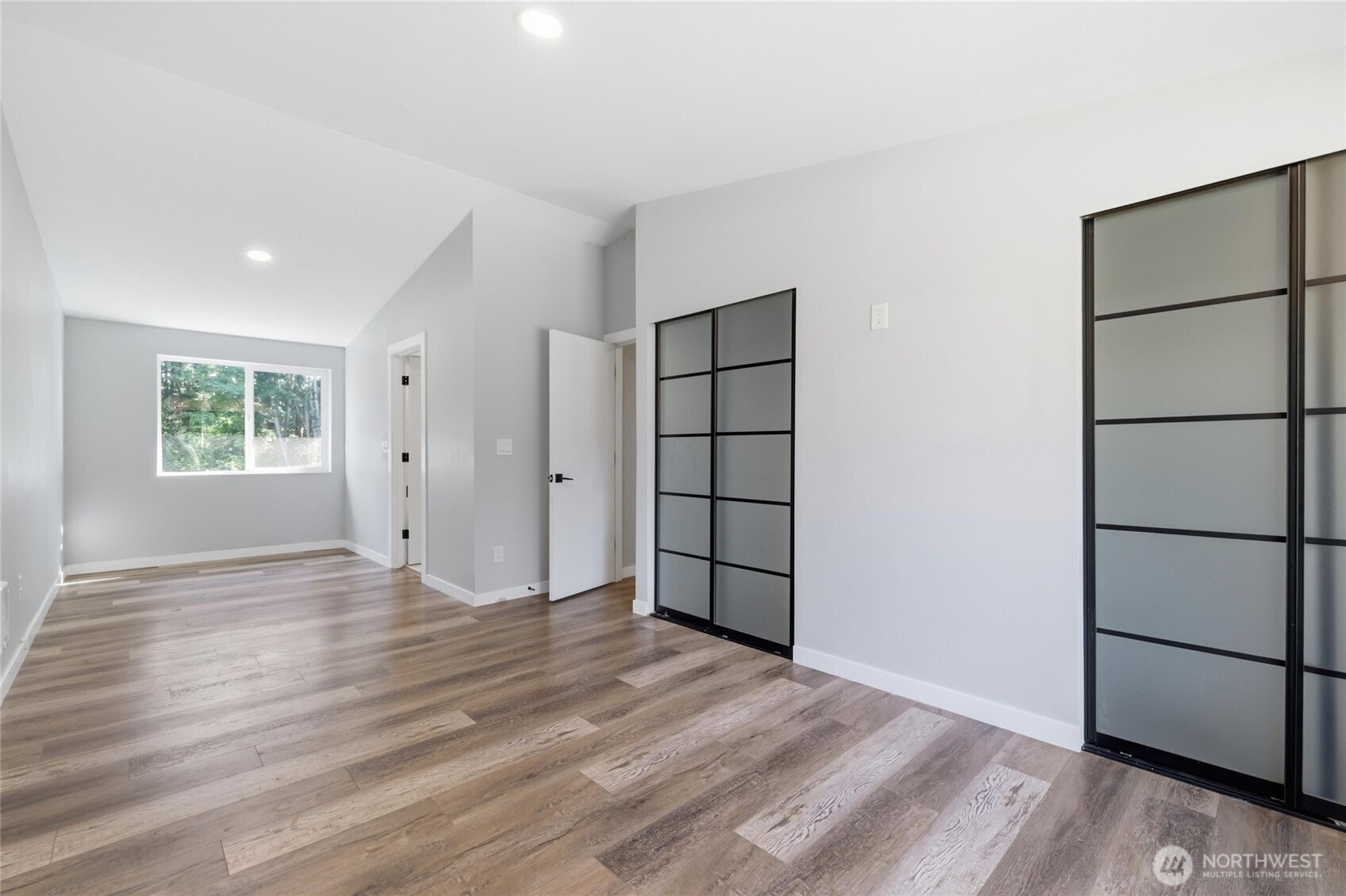 11920 215th Street Property Photo 16
