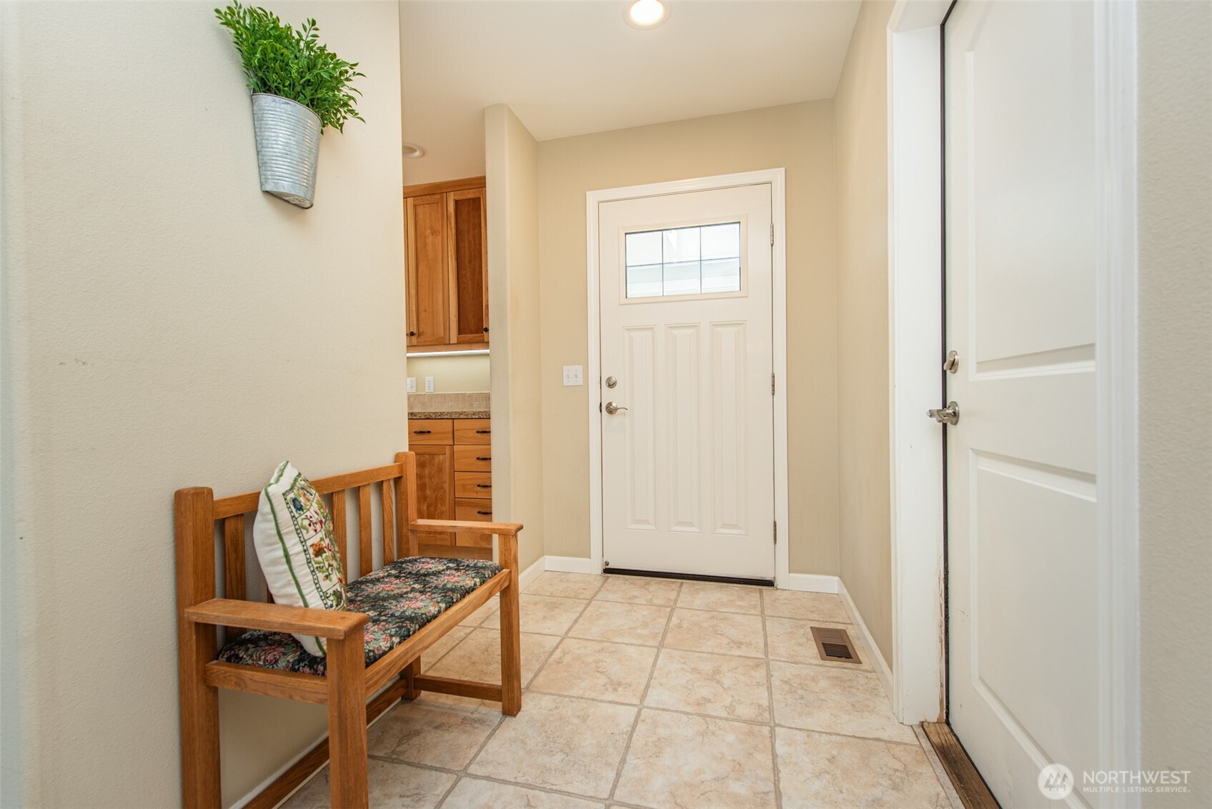 997 N Minstrel Road Property Photo 4