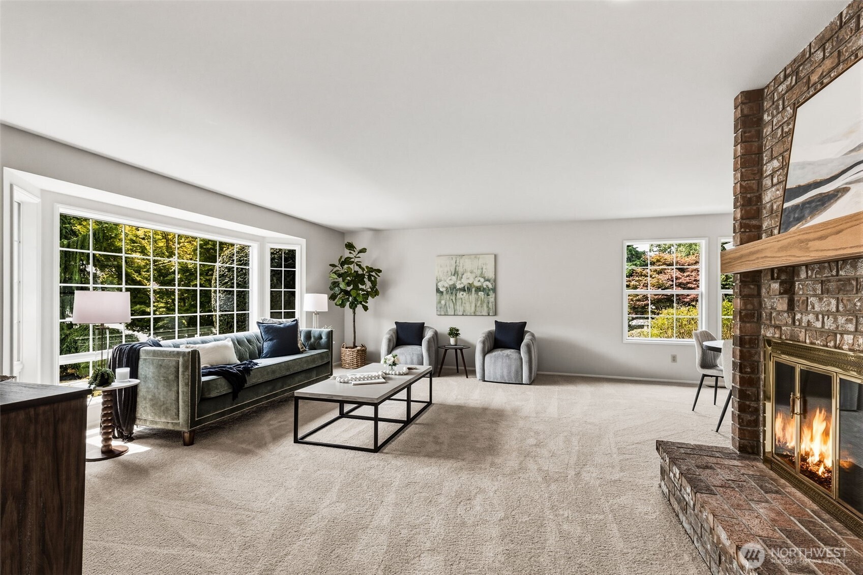 16726 70th Place Property Photo 4