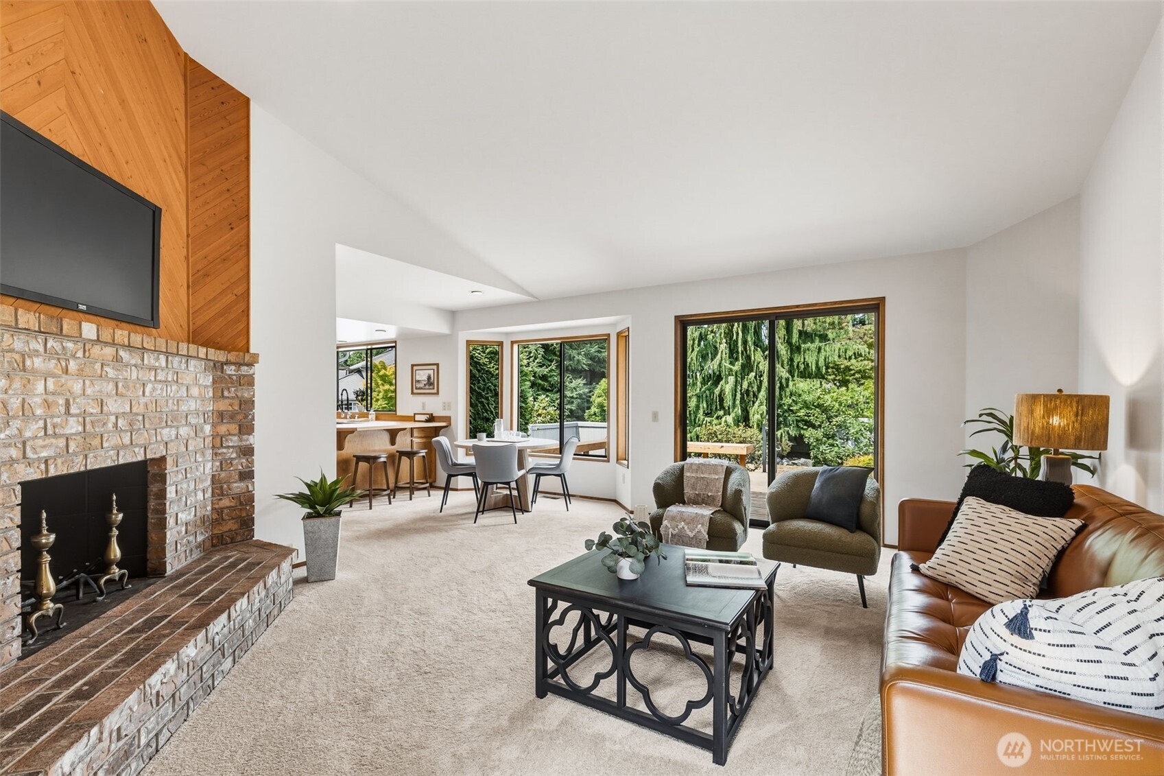 16726 70th Place Property Photo 13