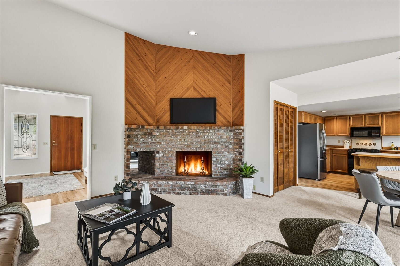 16726 70th Place Property Photo 14