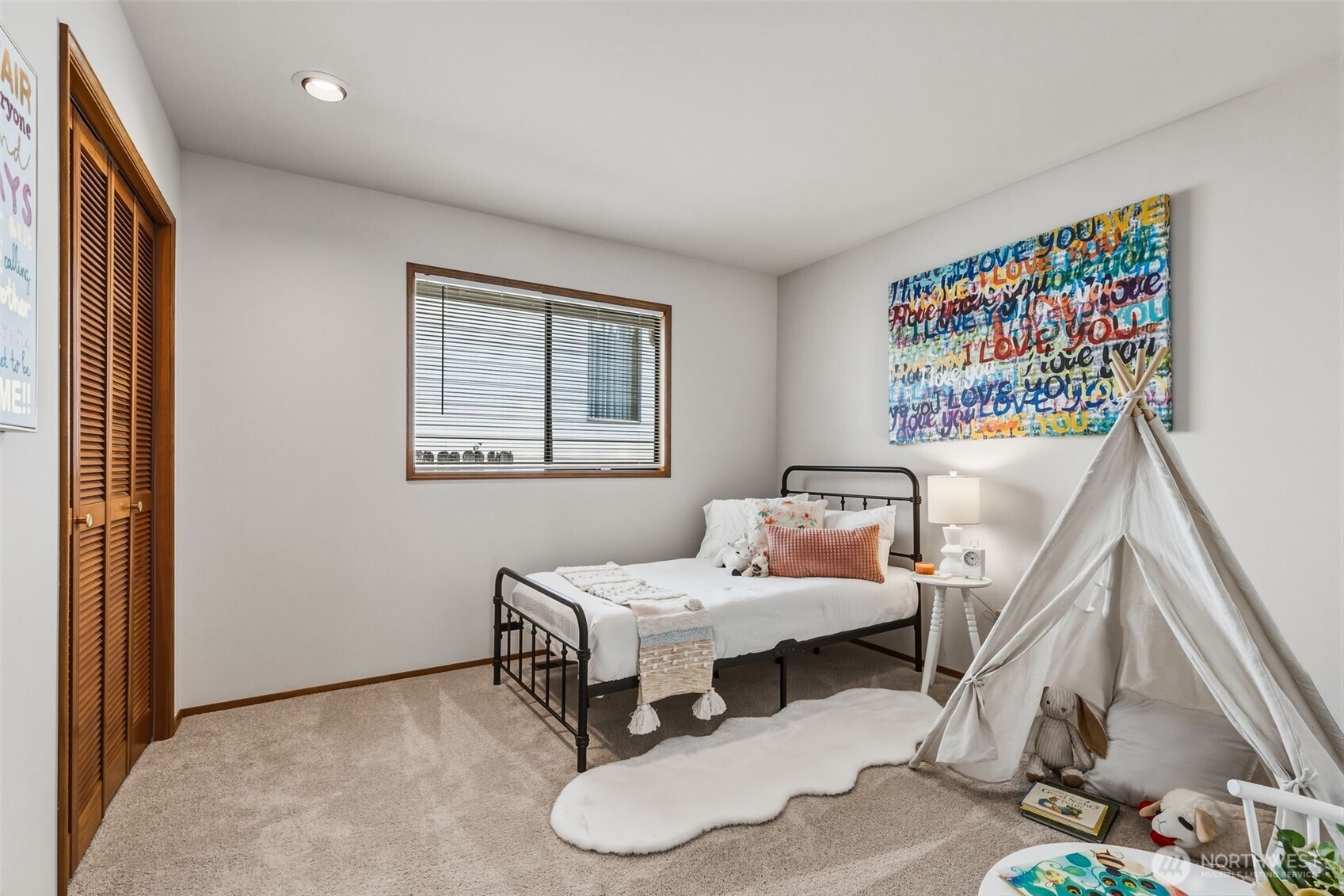 16726 70th Place Property Photo 16