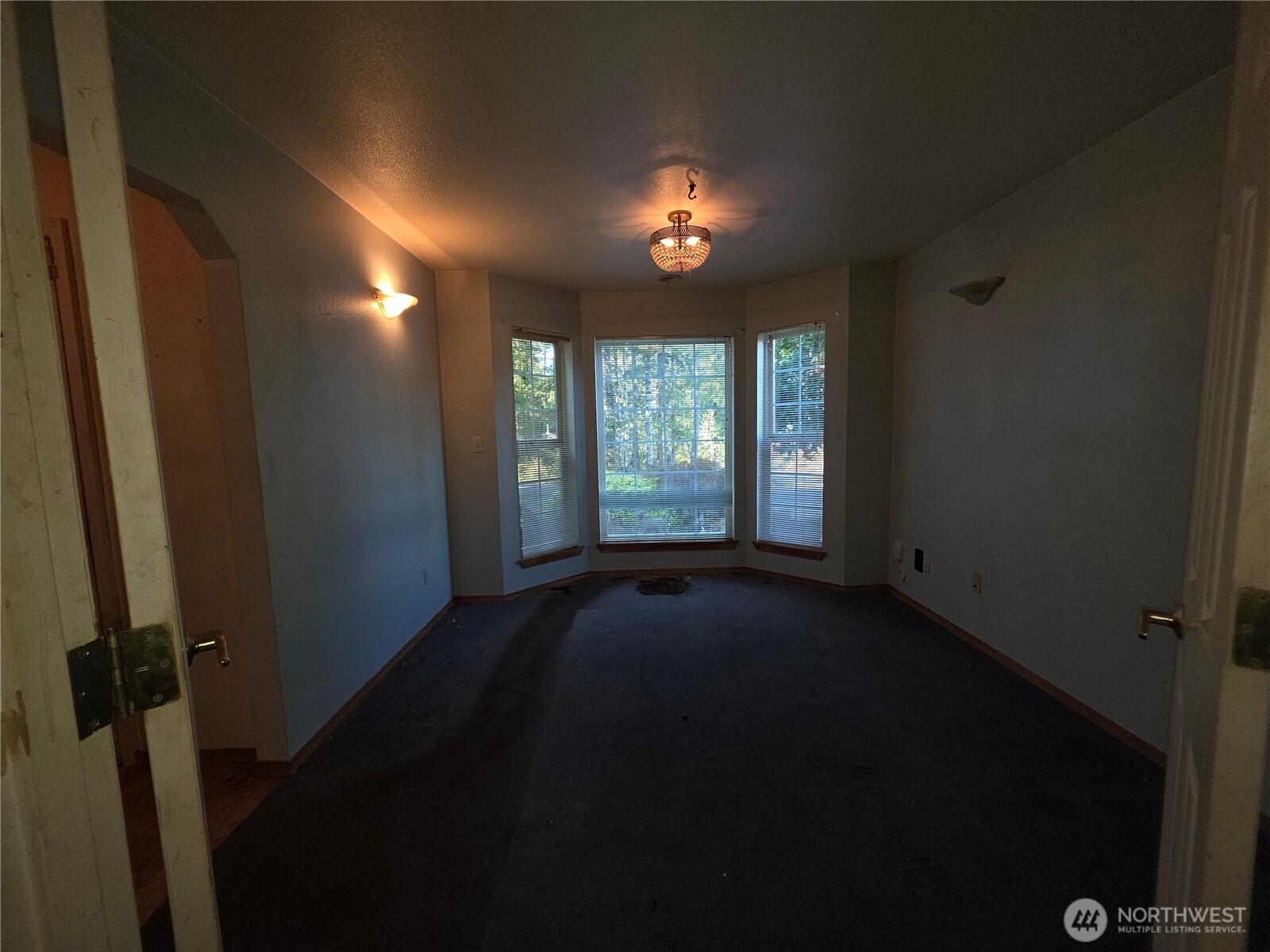 34 E Wildwood Lane Property Photo 7