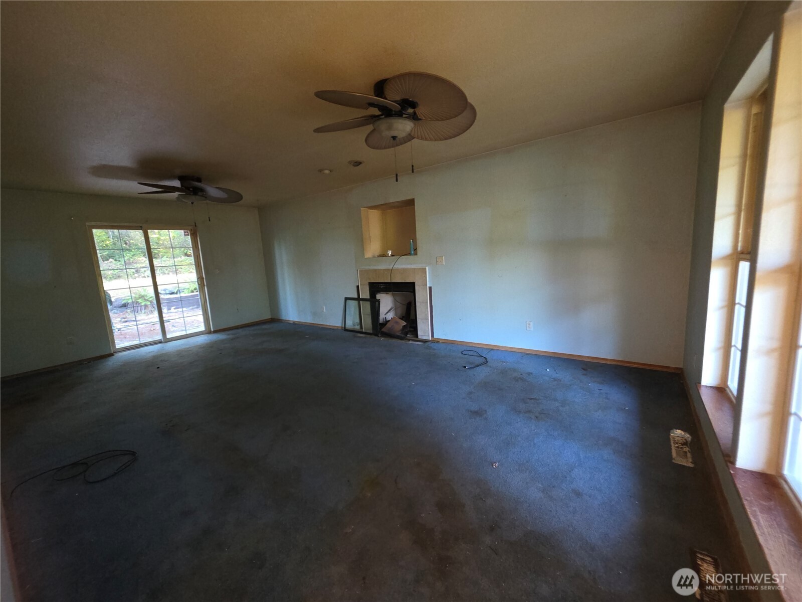 34 E Wildwood Lane Property Photo 8