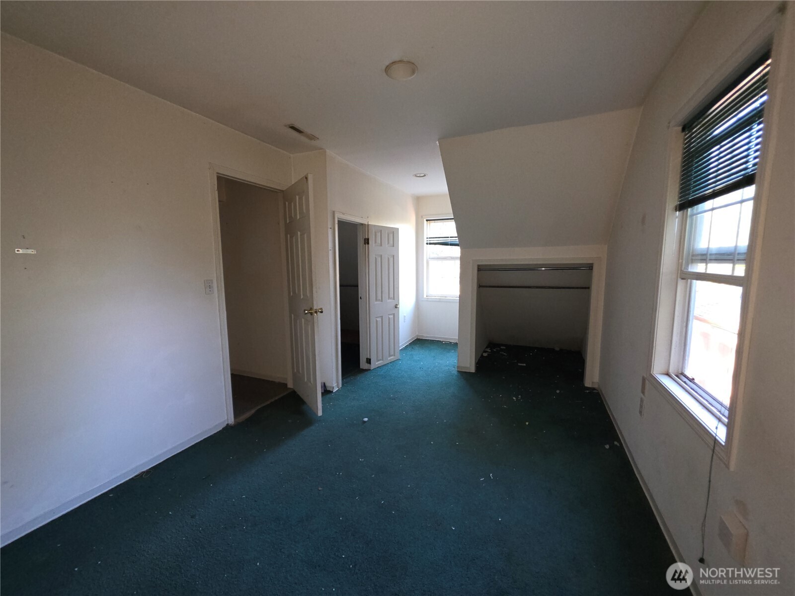 34 E Wildwood Lane Property Photo 15