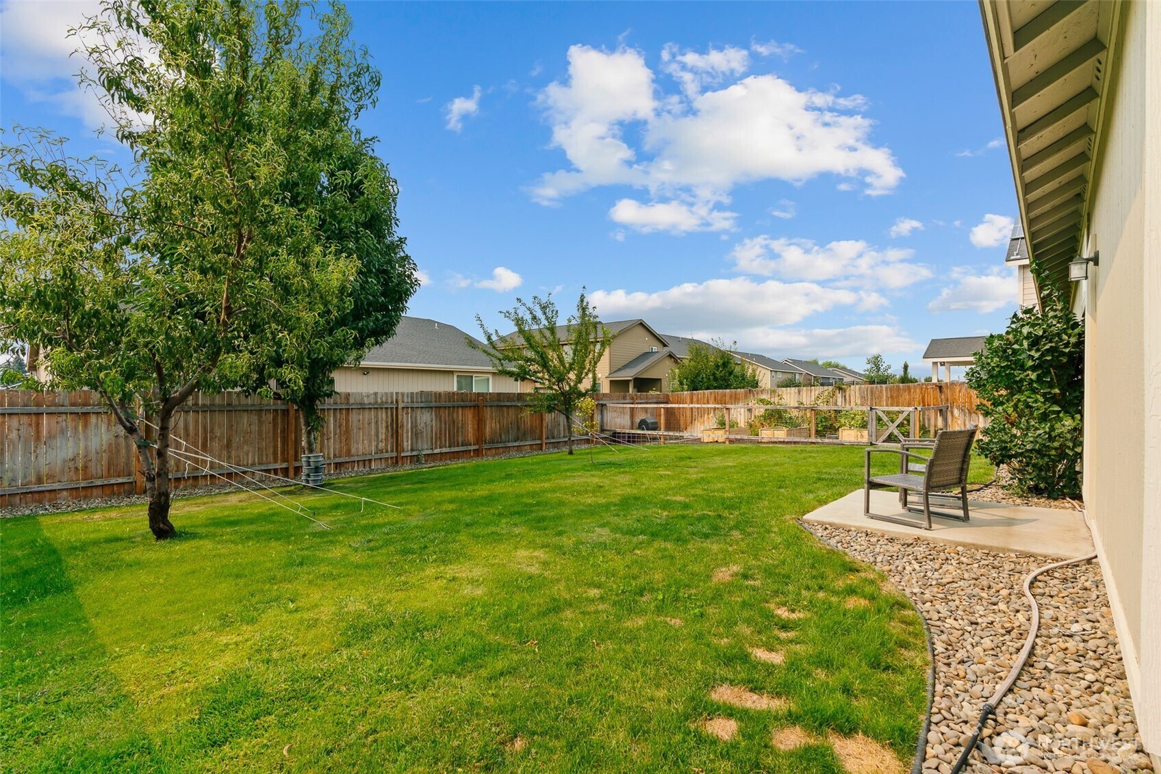 1610 E Spokane Avenue Property Photo 34