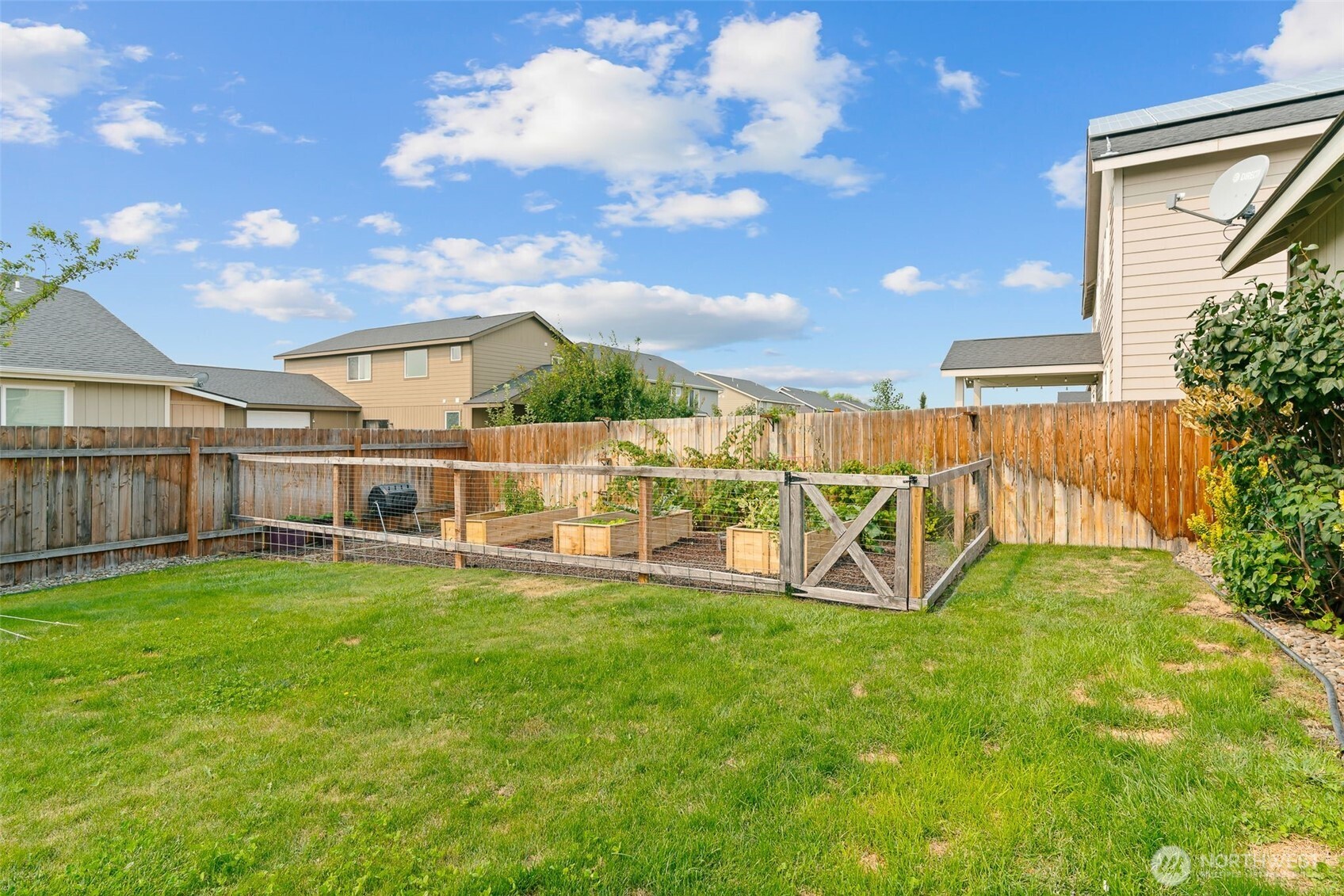 1610 E Spokane Avenue Property Photo 35
