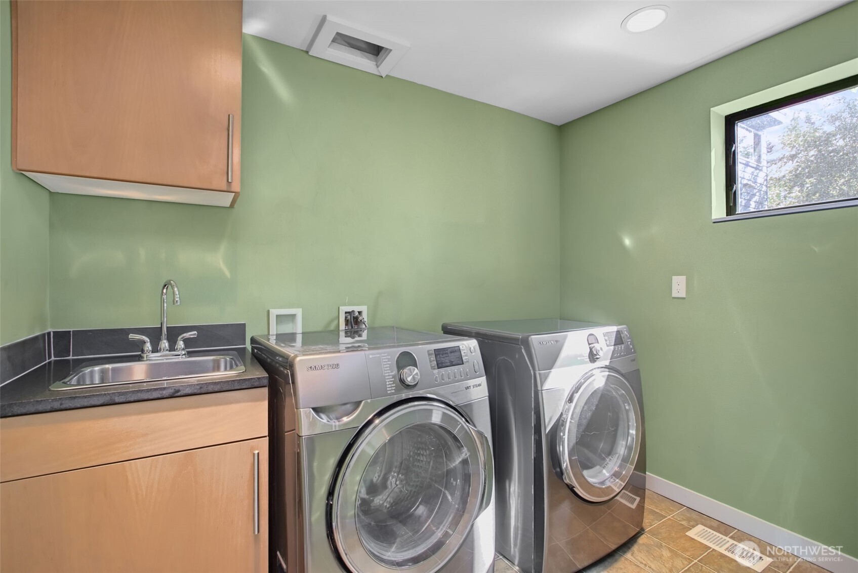 3903 S Ferdinand Street D Property Photo 37